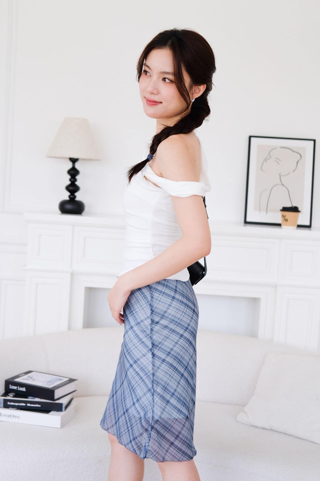 Clarise Mini Bow Knee Length Flare Skirt (Tartan Blue)