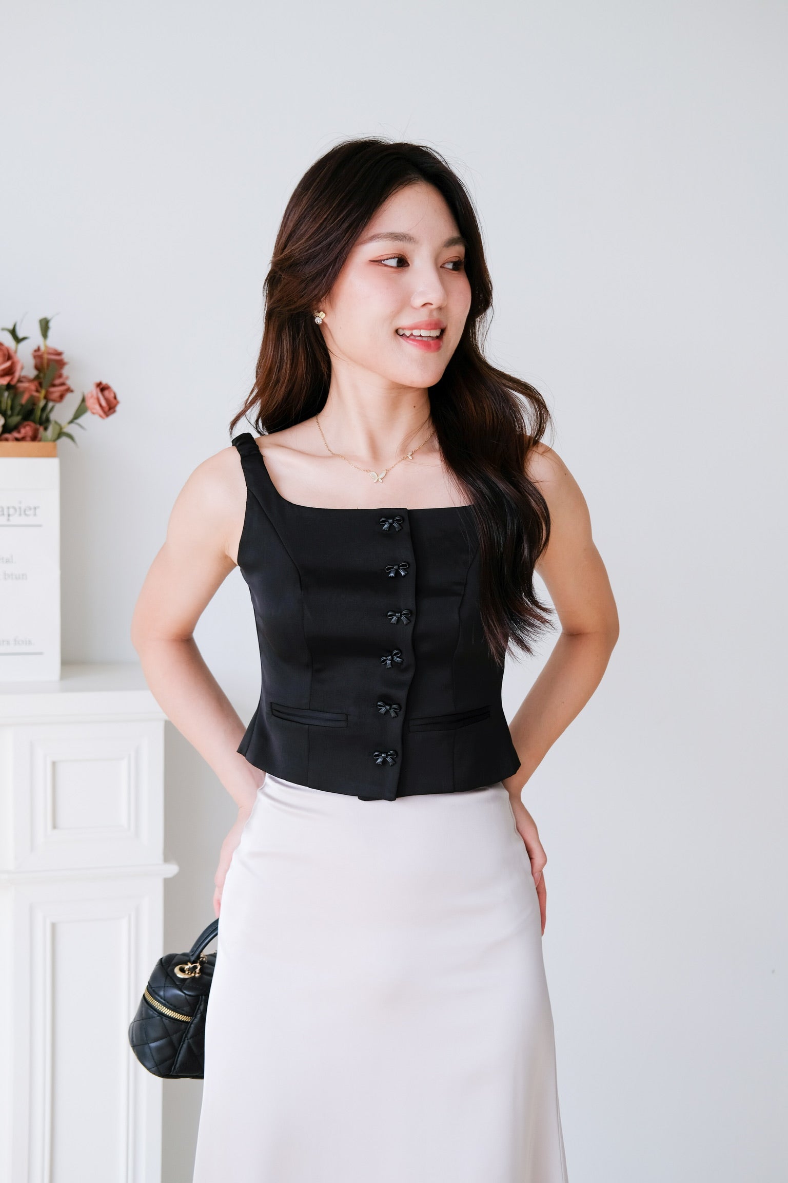 Maribelle Ribbon Scoop Top (Black)