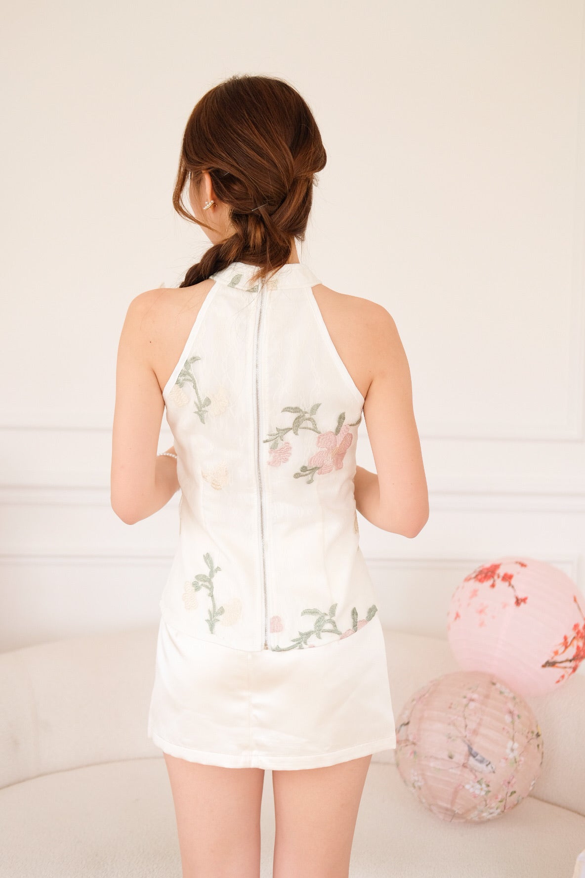 檀宁 Tan Ning Floral Lace Halter Top (Cream)