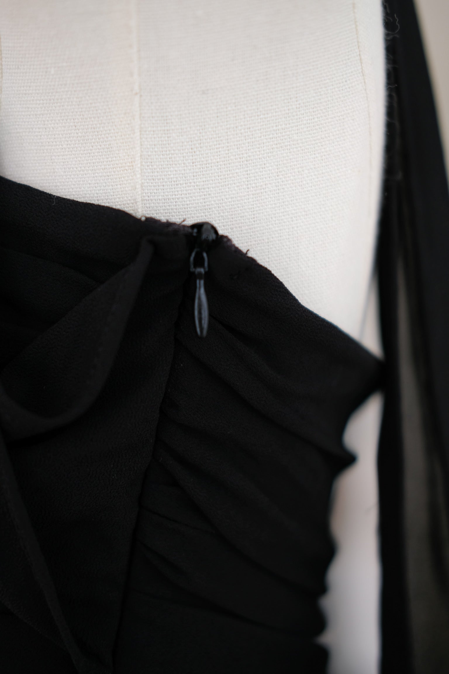 Tube Ruffle Top (Black)