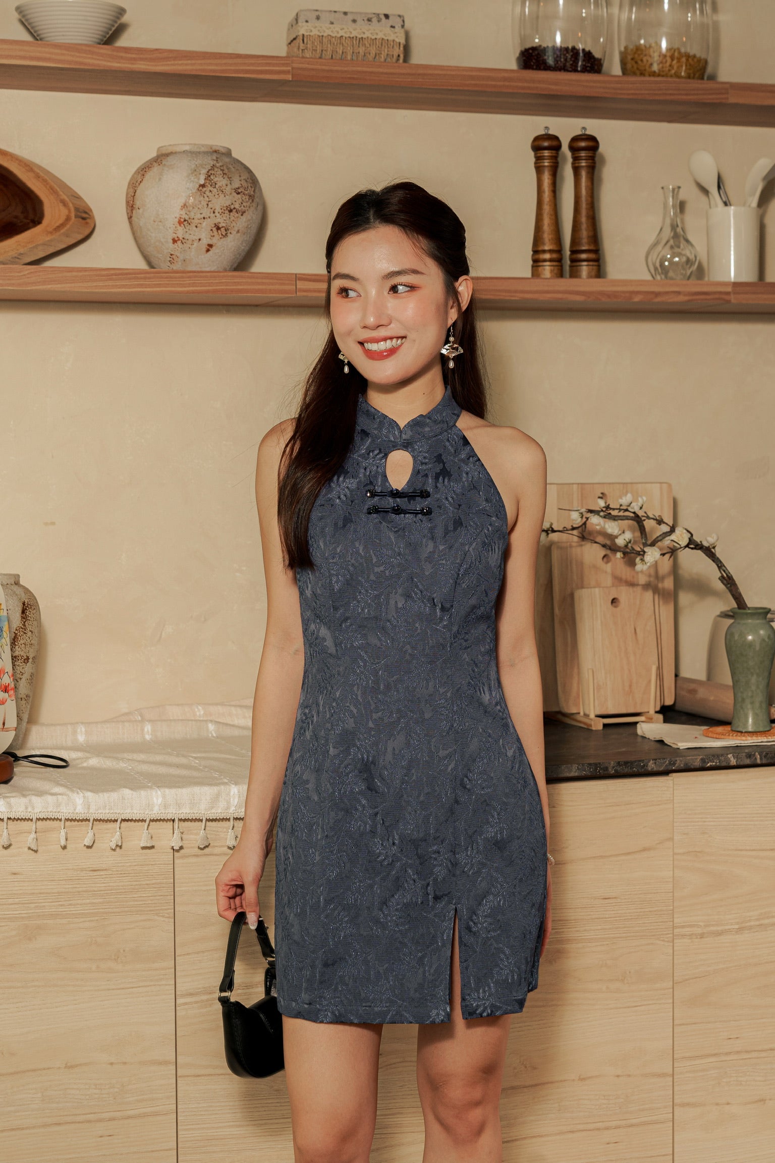永夜星河 Twilight Halter Slit Cheongsam Dress (Navy Blue)