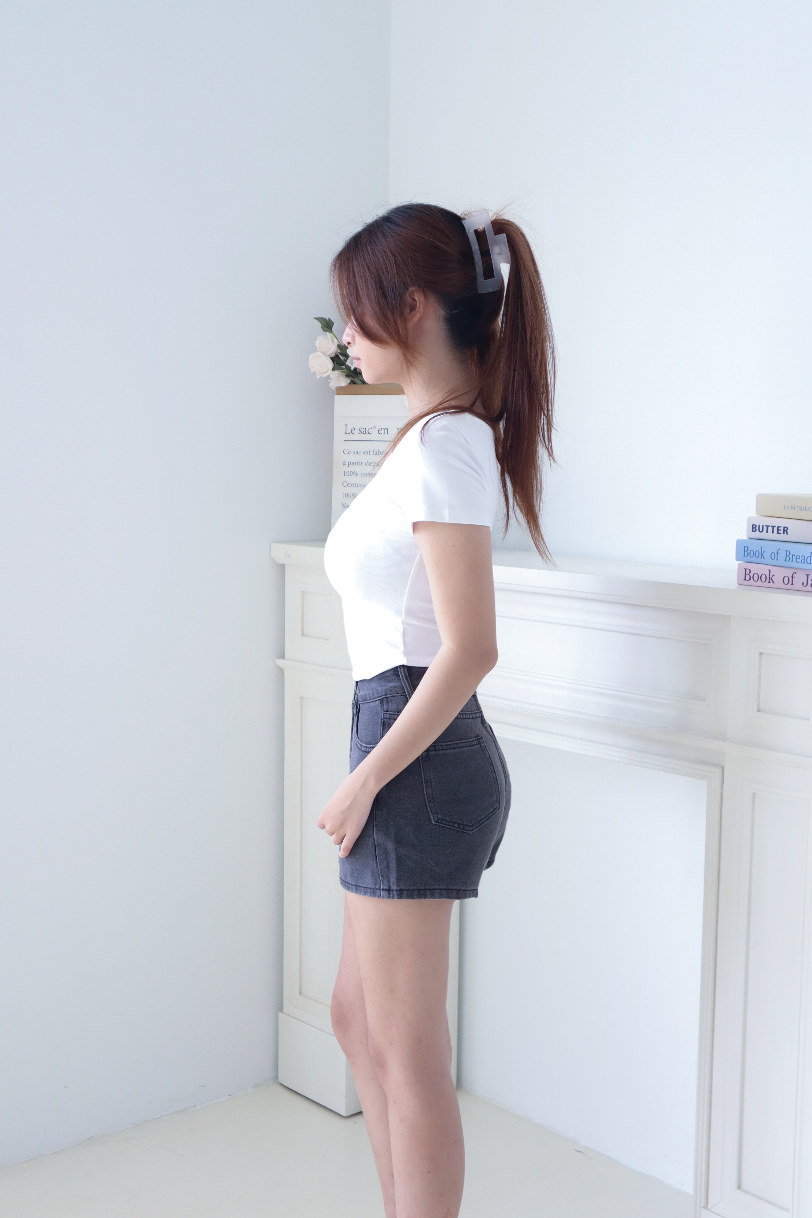 White Slim Fit U-Neck Short Sleeve T-shirt