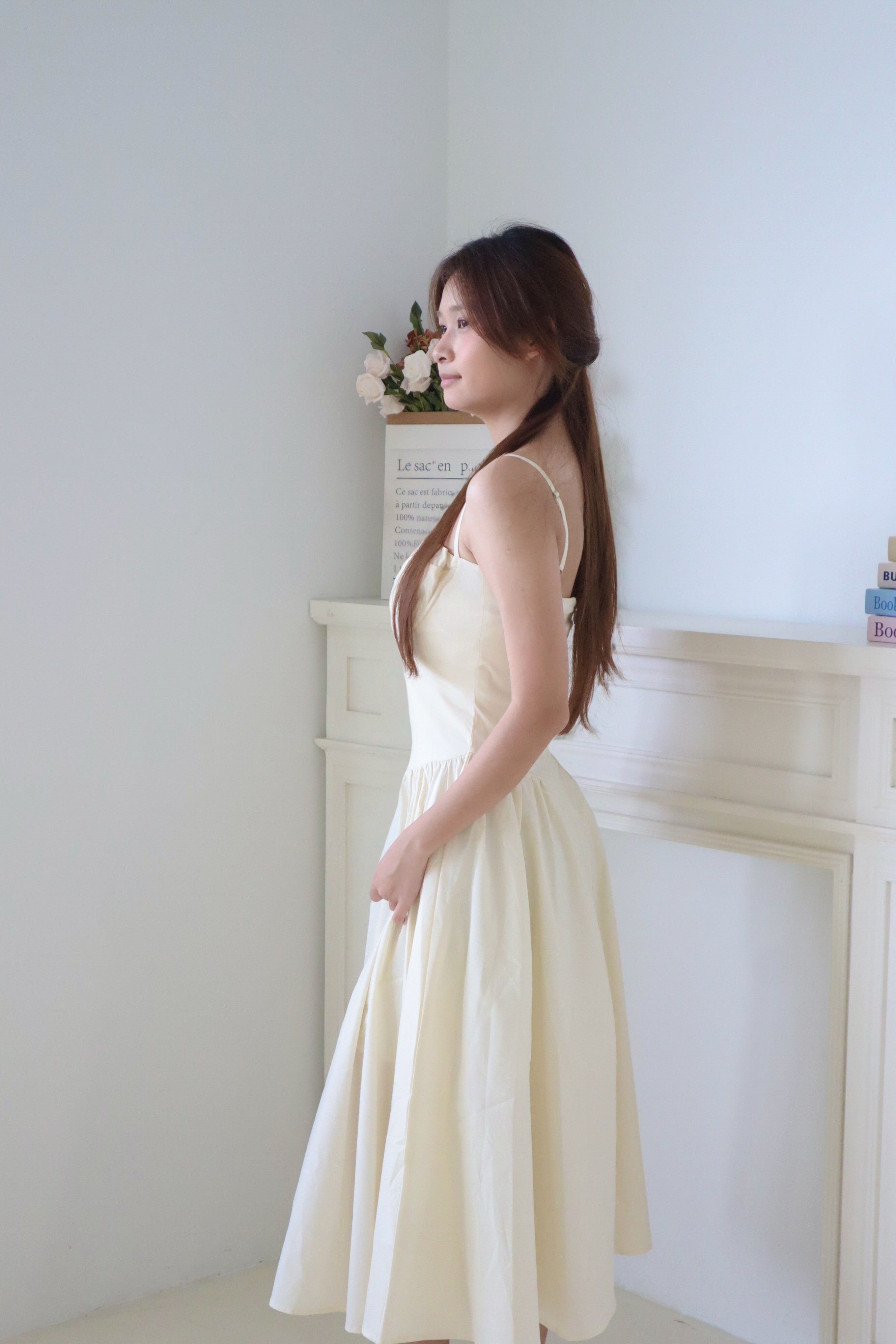 Cream Sweetheart Neck Strap Midi Dress