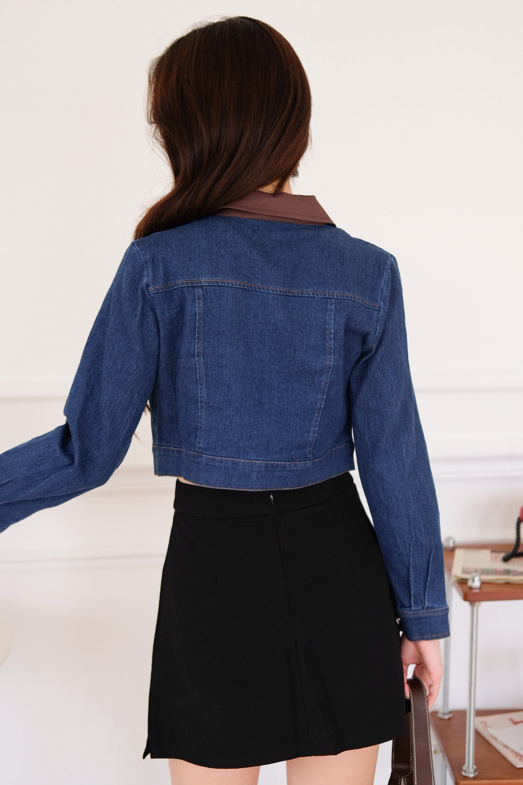 Crosby Contrast Denim Cropped Jacket (Dark Blue)