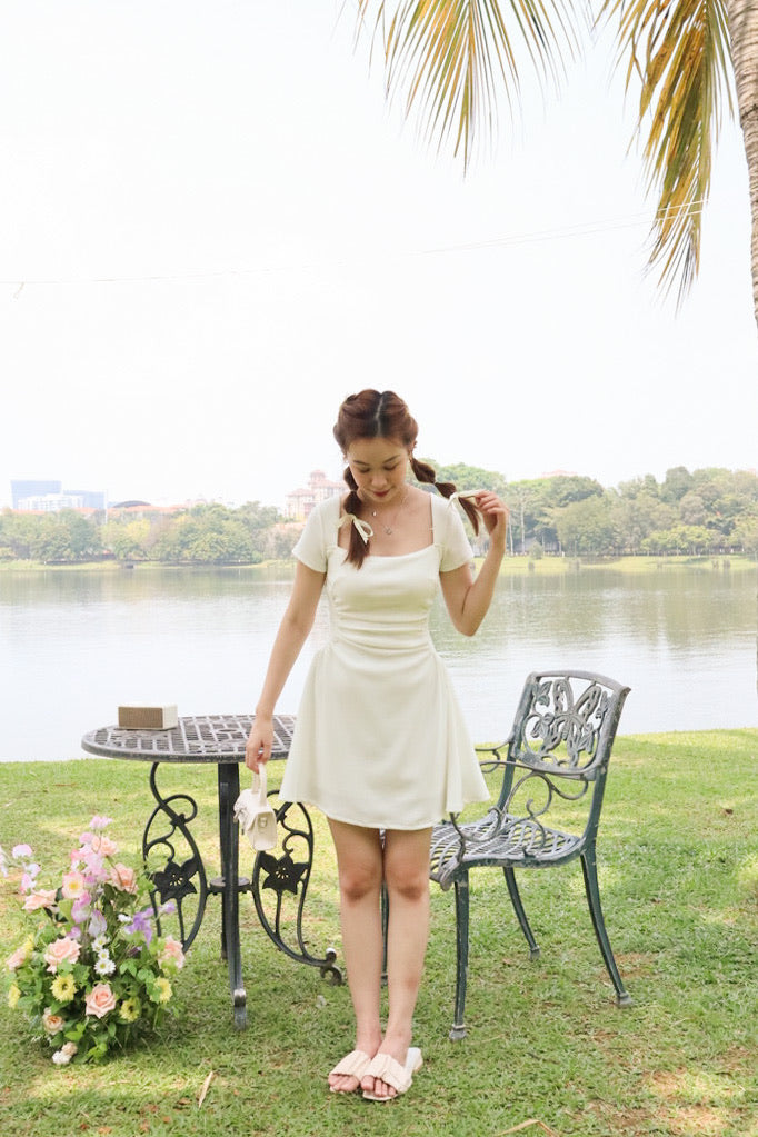 Karina Super Slim Sleeved Dress (White)