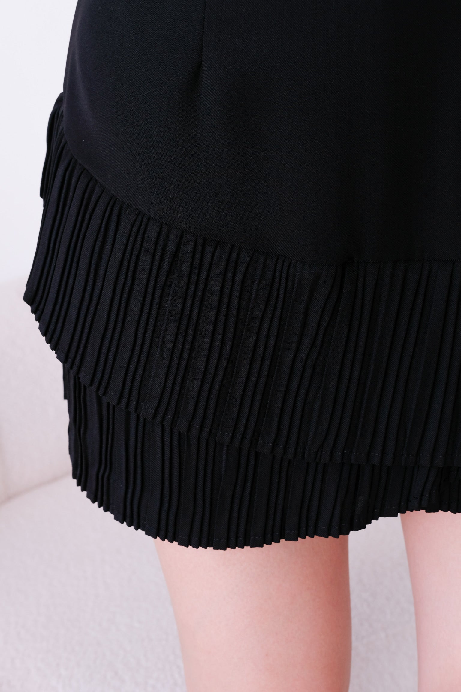 Shea Irregular Pleated Skirt (Black)