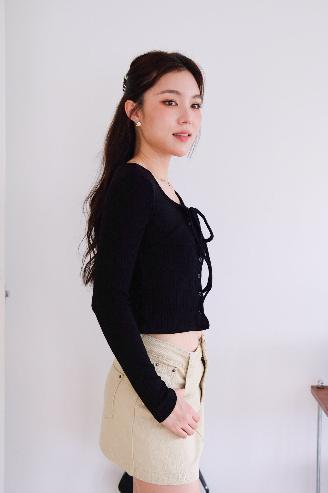 Coco Ribbon Long Sleeve Knit Top (Black)