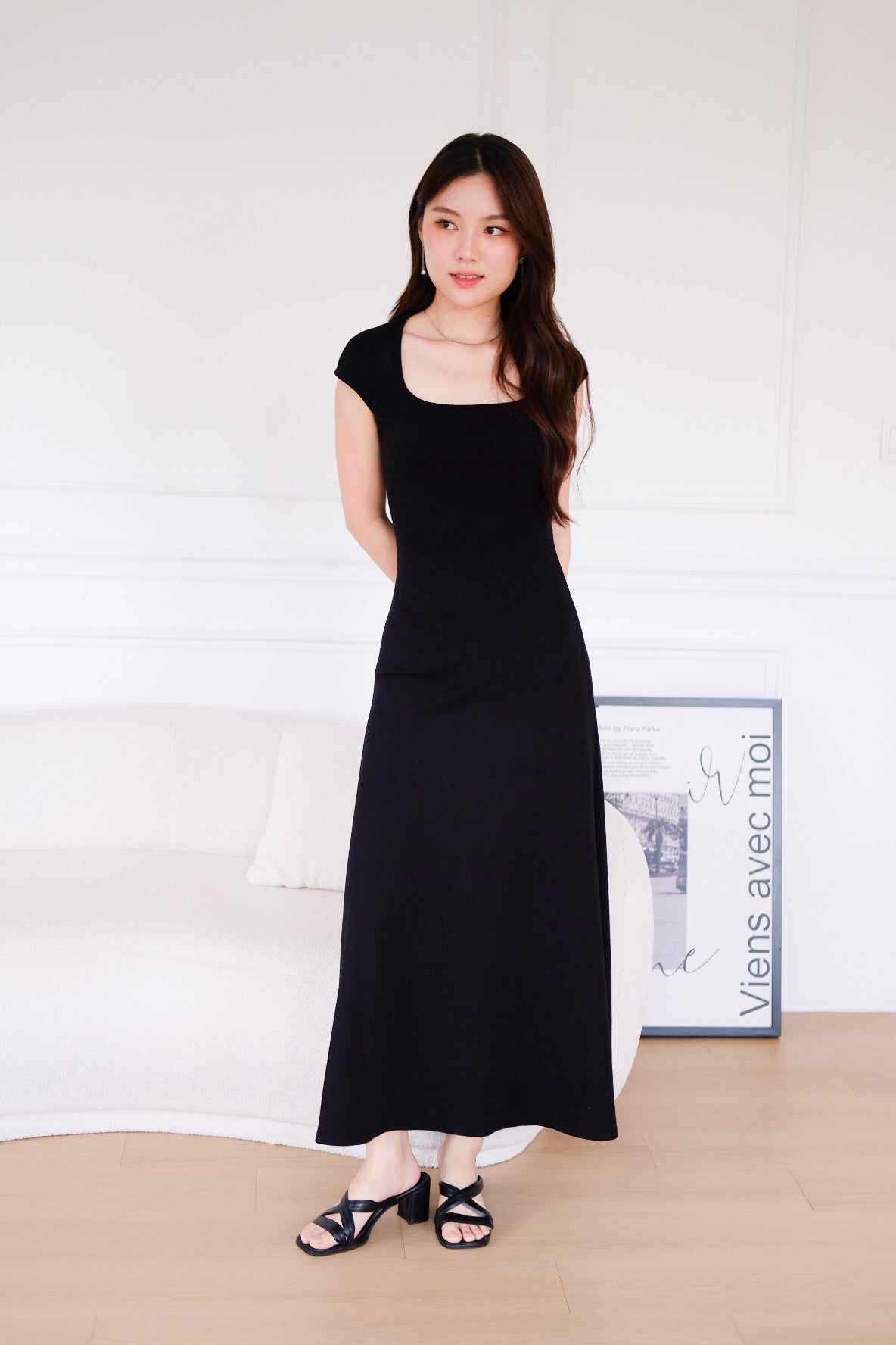 Jillian Padded Skater Maxi Dress (Black)