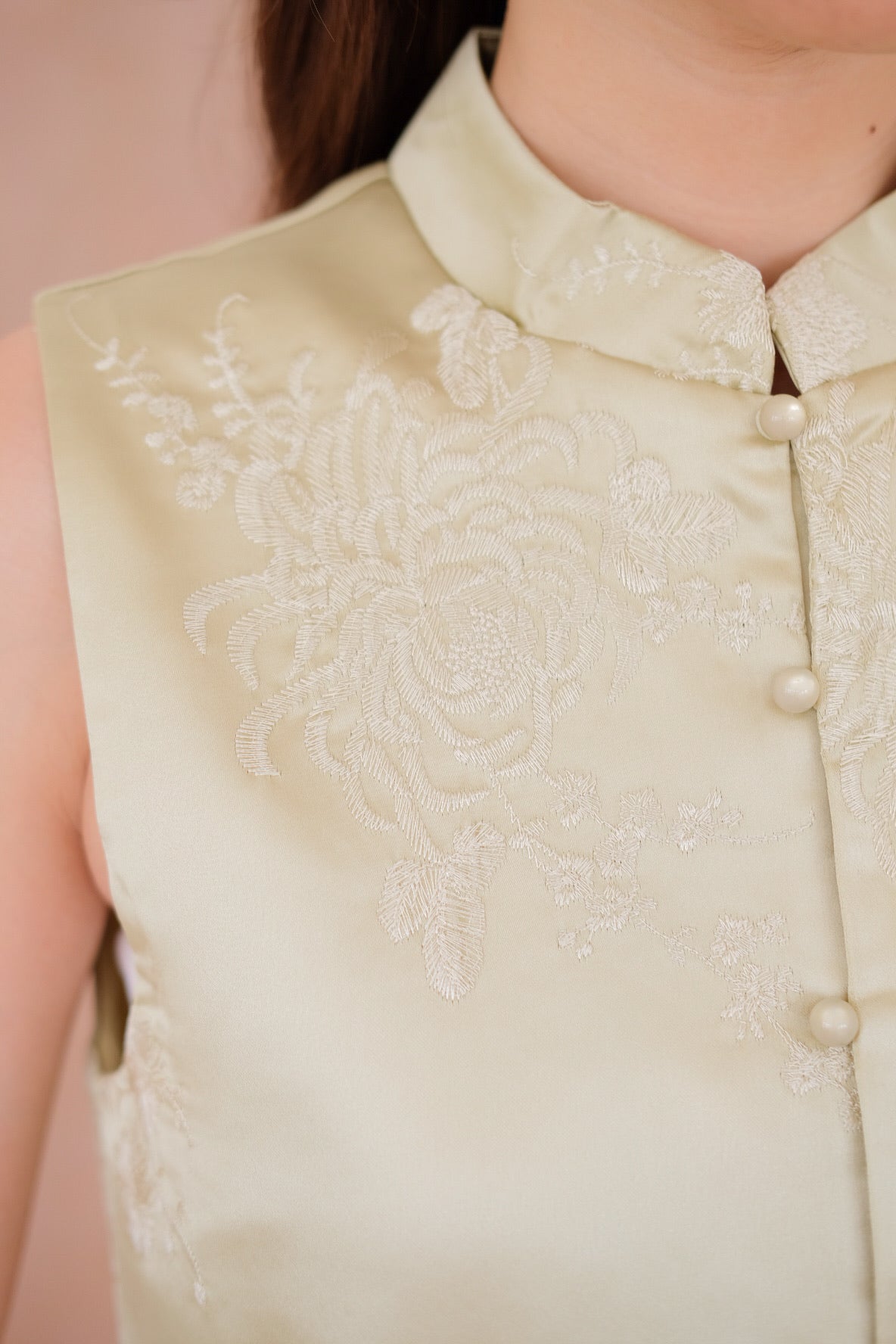 宋 Song Satin Cheongsam Vest Top (Pear Green)