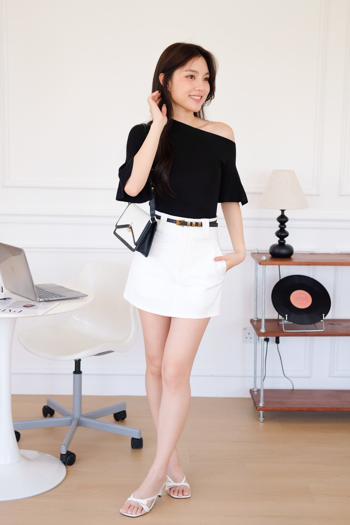 Maya Belt Pocket Skirt (White)