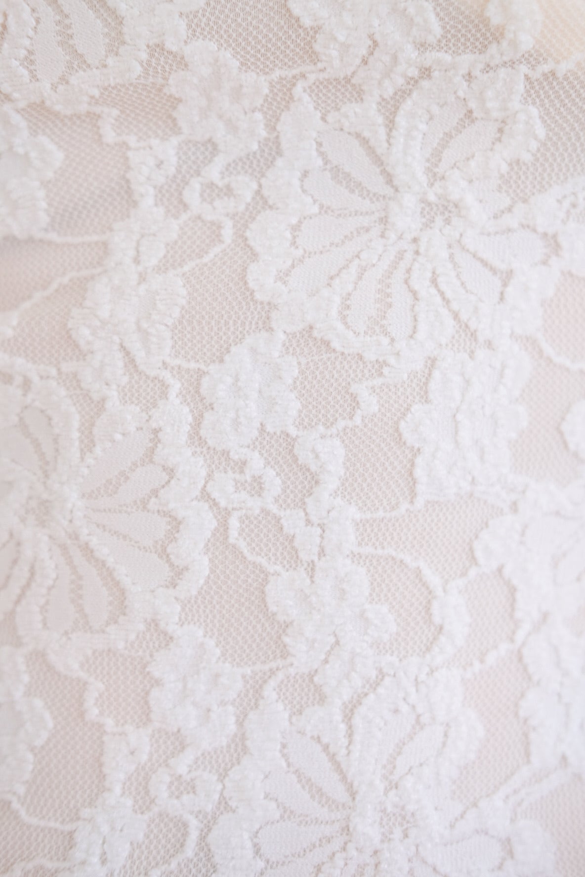 Lovell Lace Ruffle Dress (Cream)
