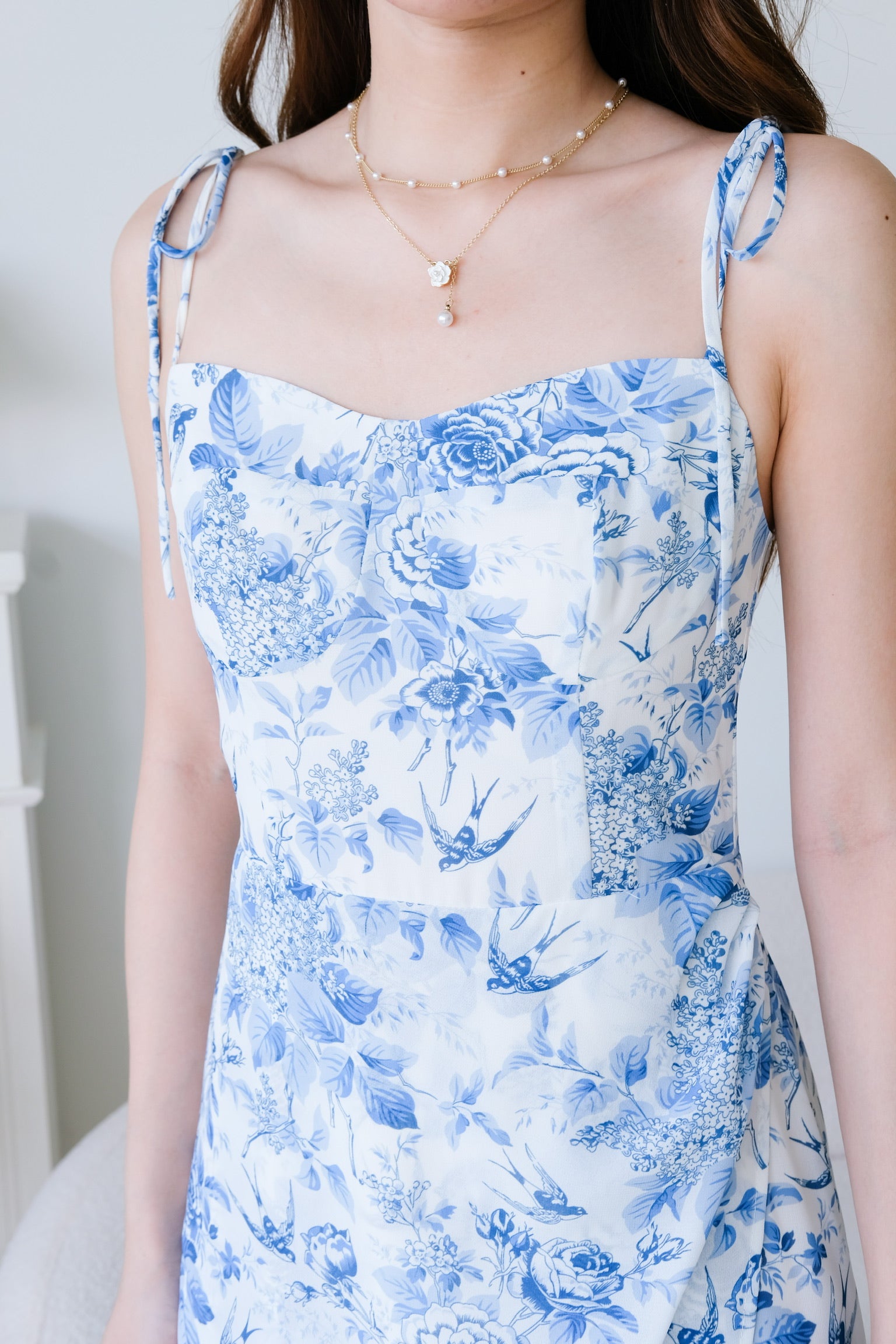 Eleanor Floral Midi Dress (Blue)