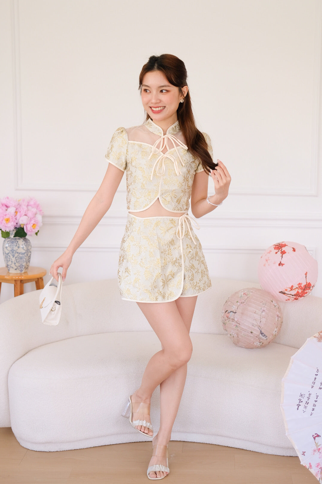财源滚滚 Fortune Ribbon Floral Cheongsam Set (Gold)
