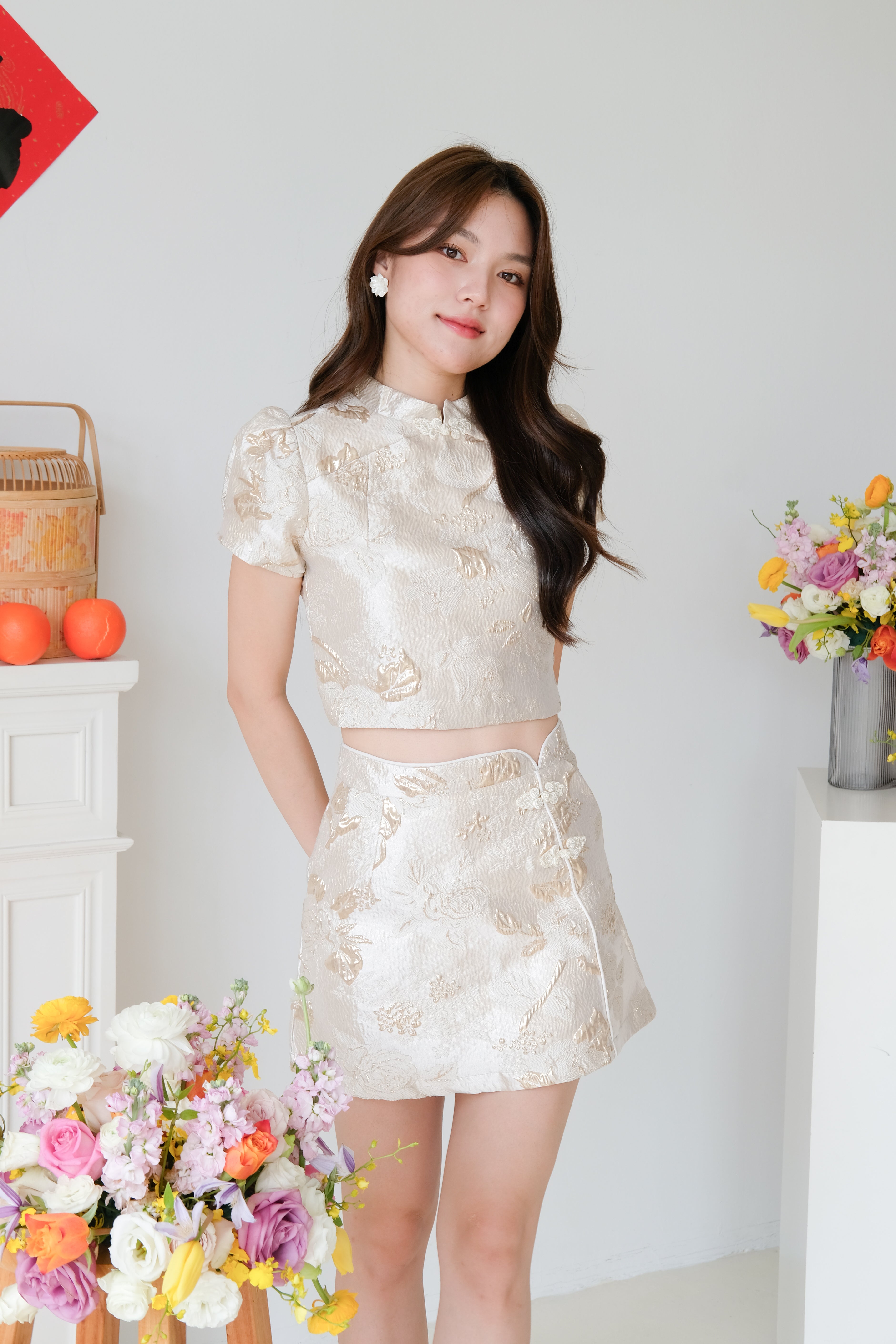 Golden Modern Cheongsam Set (Shiny Gold)