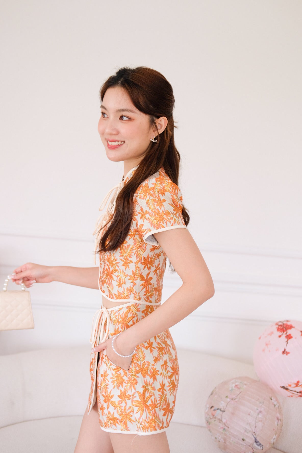 财源滚滚 Fortune Ribbon Floral Cheongsam Set (Tangerine)