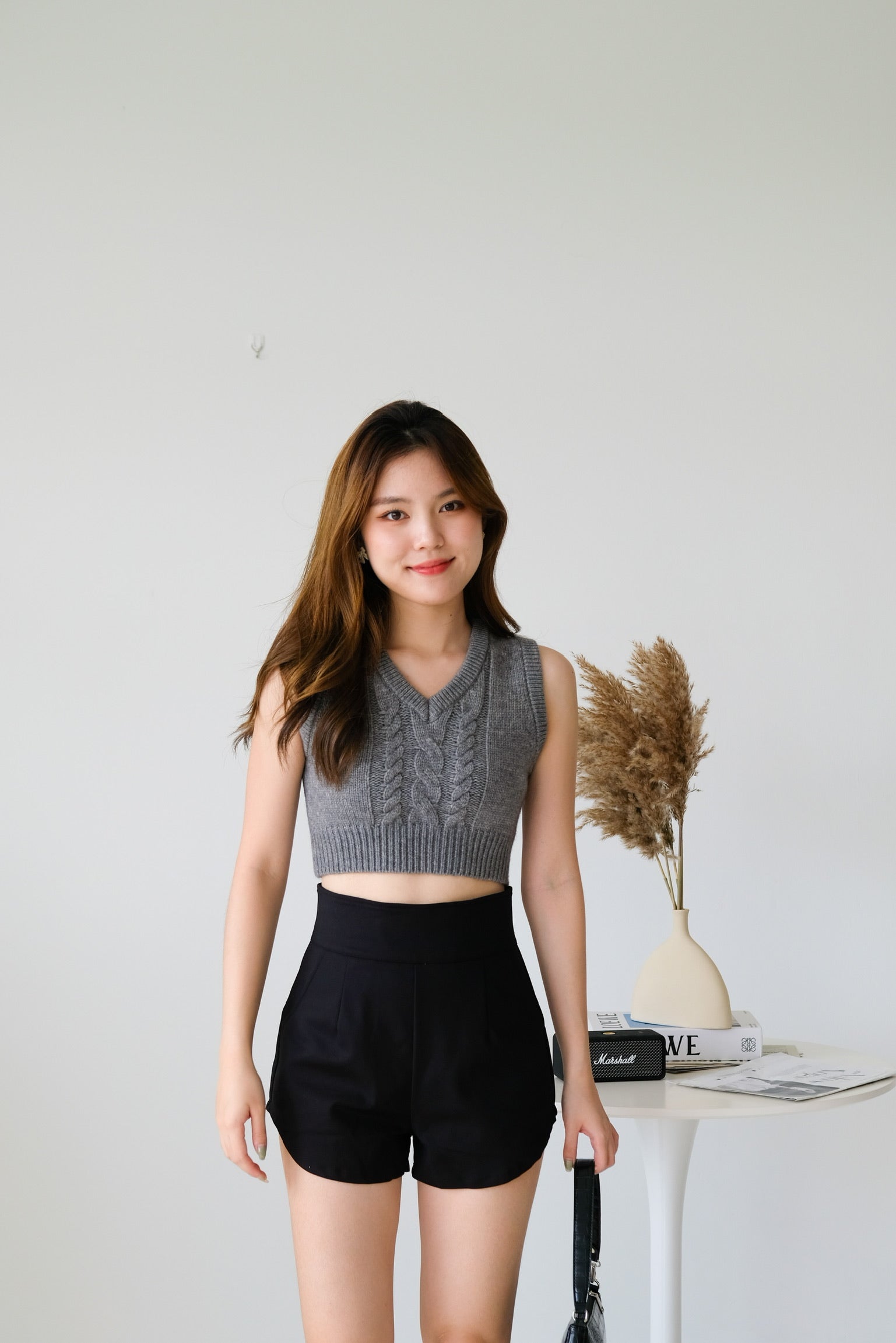 Aleena Knit Cropped Vest (Grey)