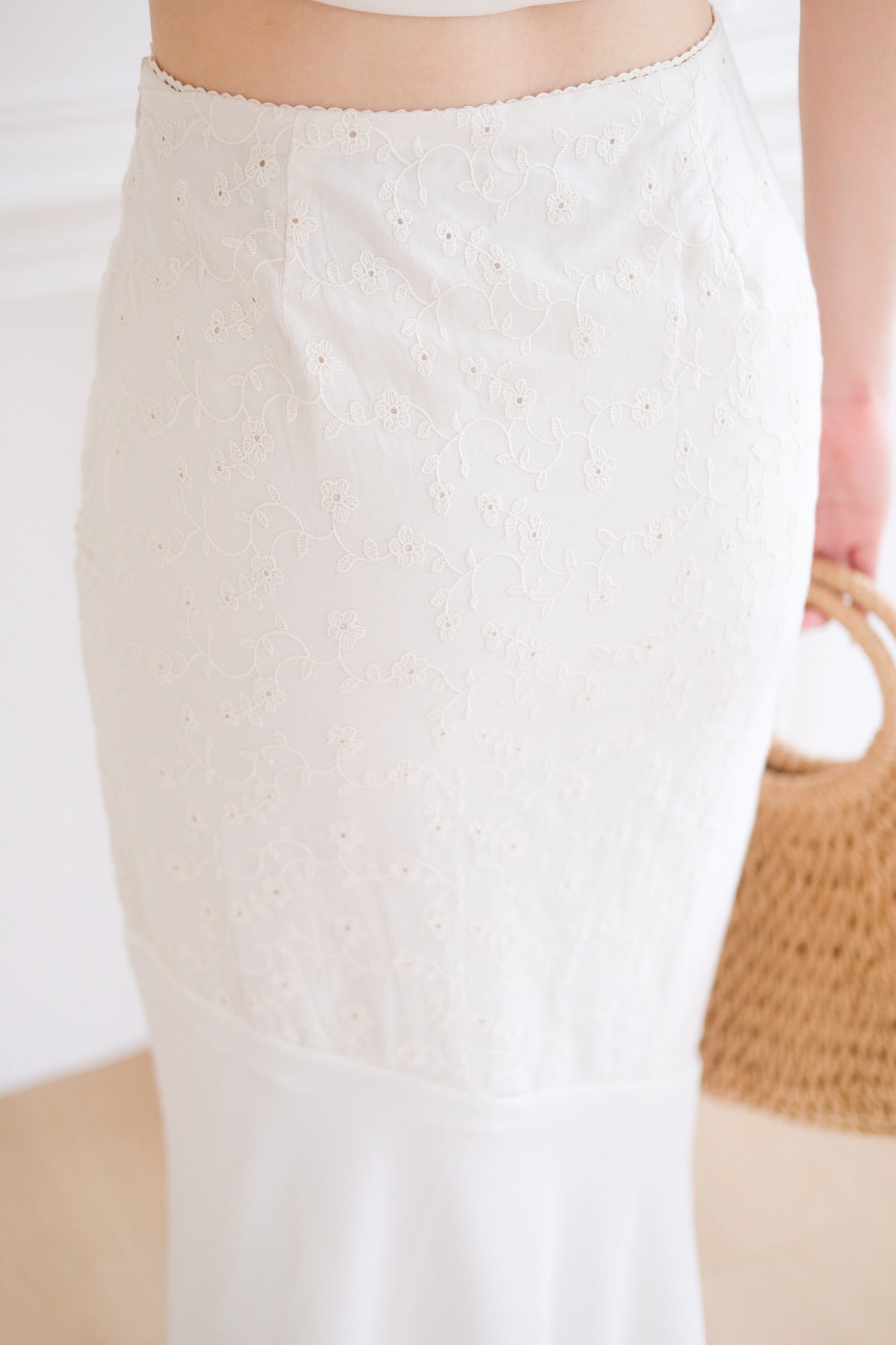 Jacqueline Eyelet Mermaid Maxi Skirt (Cream)