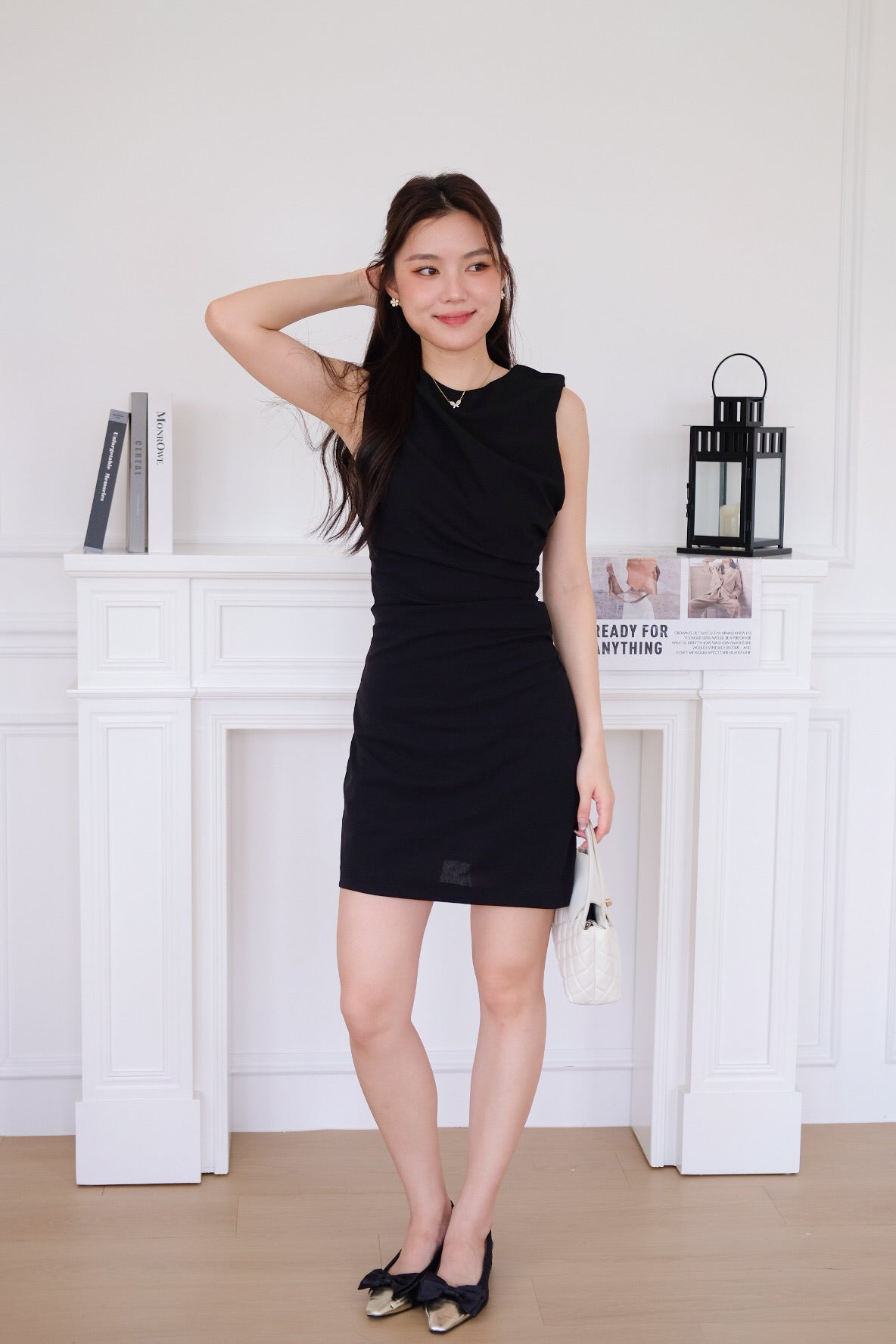 Contour Ruched Bodycon Dress (Black)