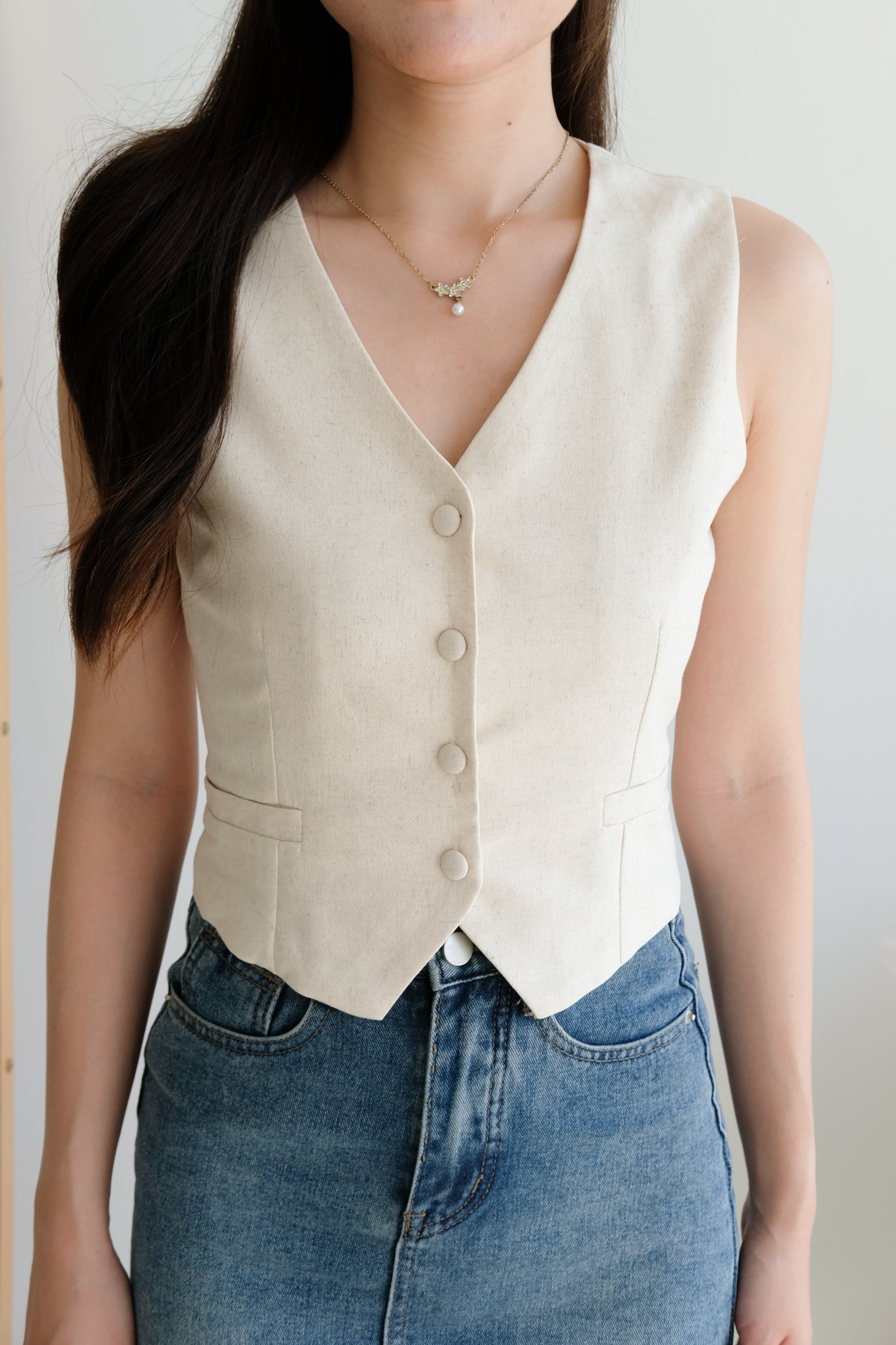 Francine Muji Linen Vest (Oat)