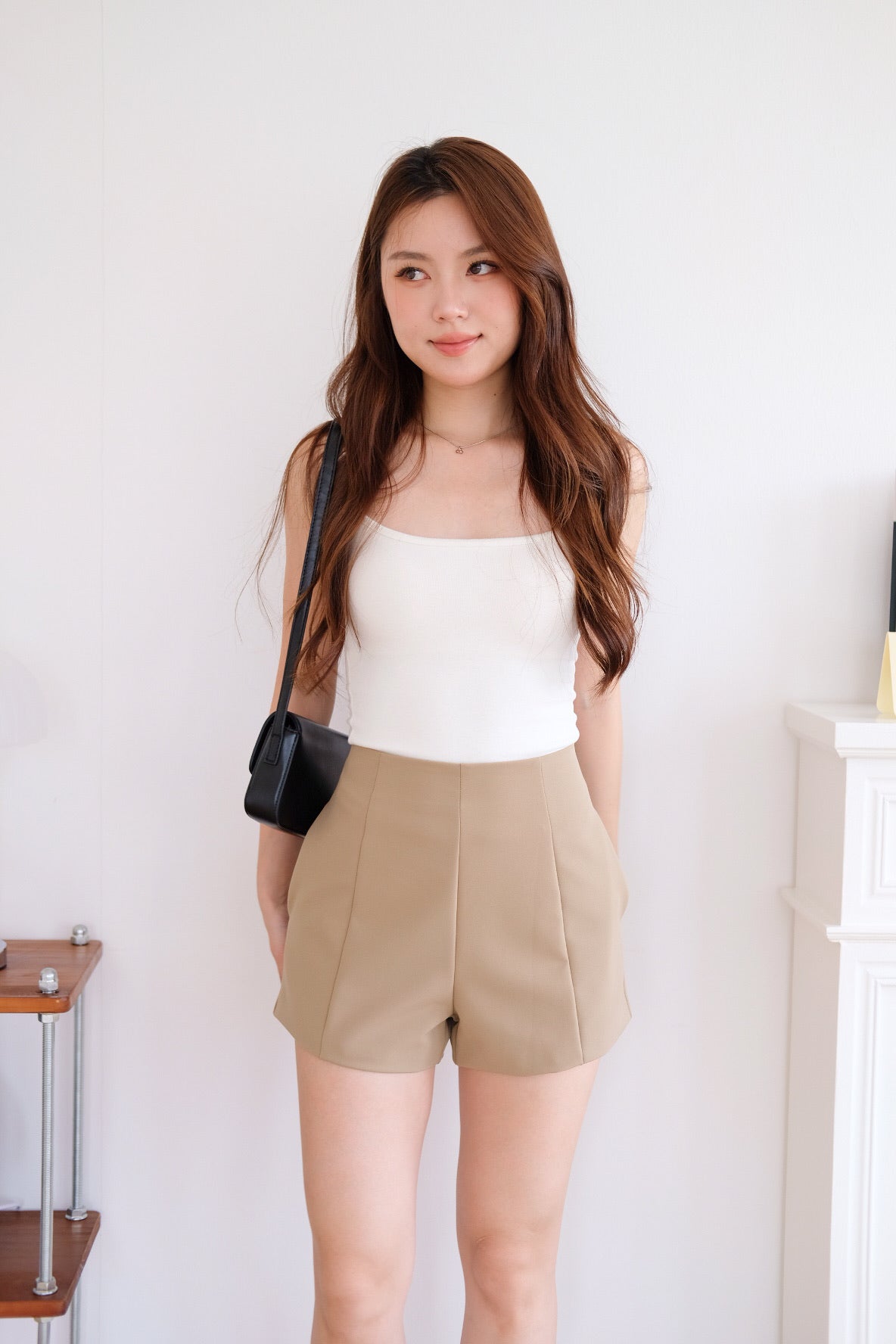 Miller Panel Basic Shorts (Khaki)