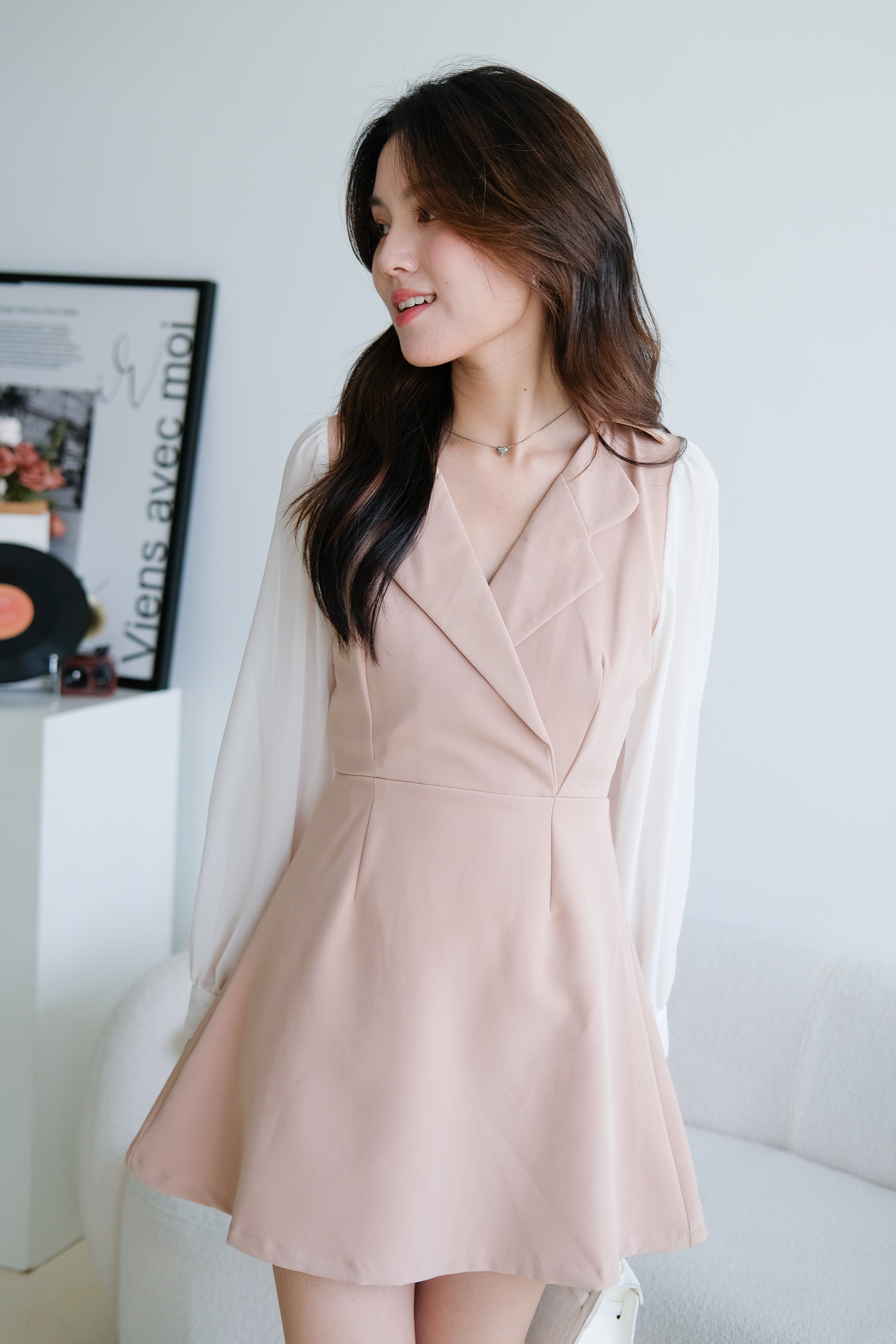 Louisa Blazer Sleeve Dress (Khaki)