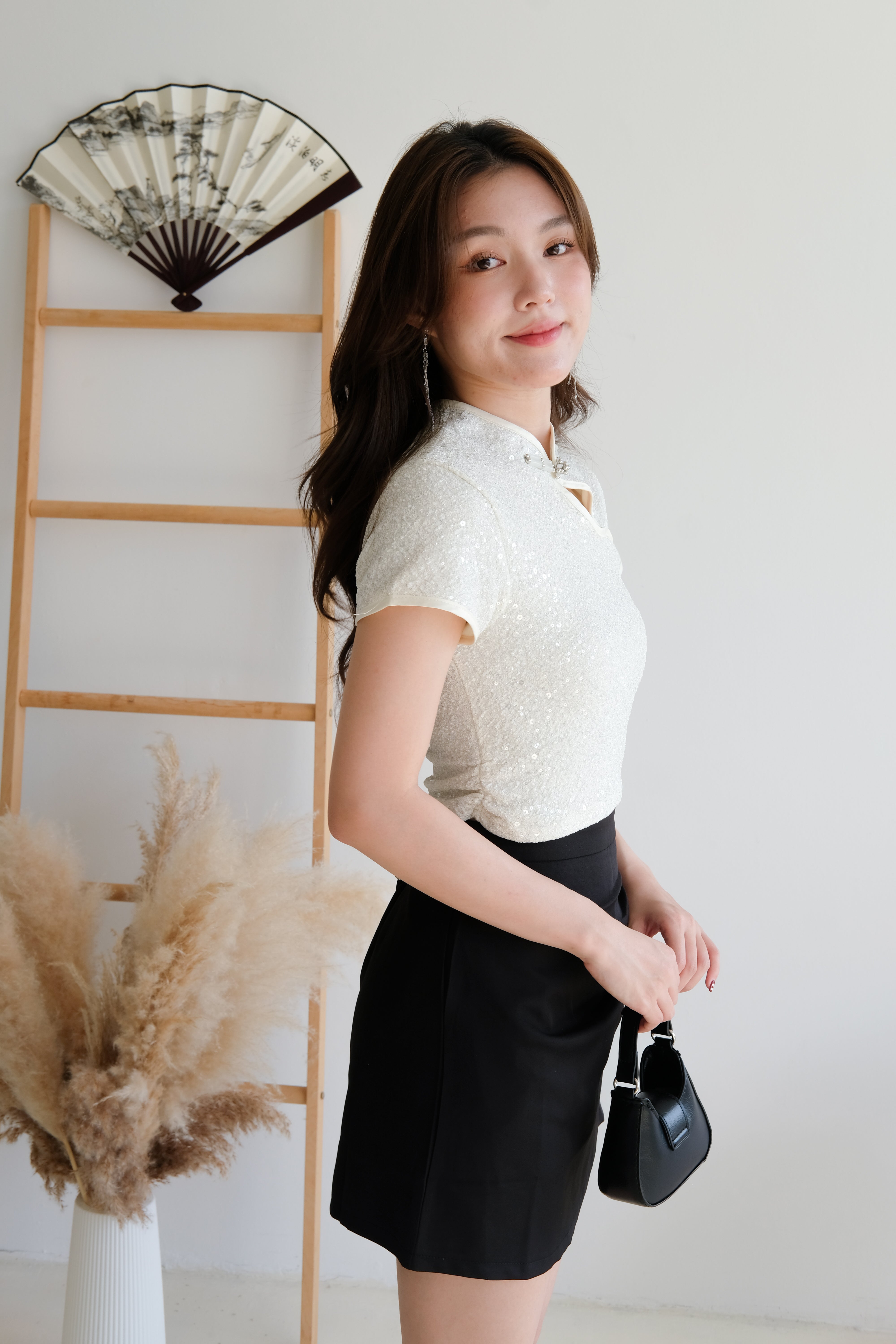 Glimmery Elastic Sequin Top (Cream)