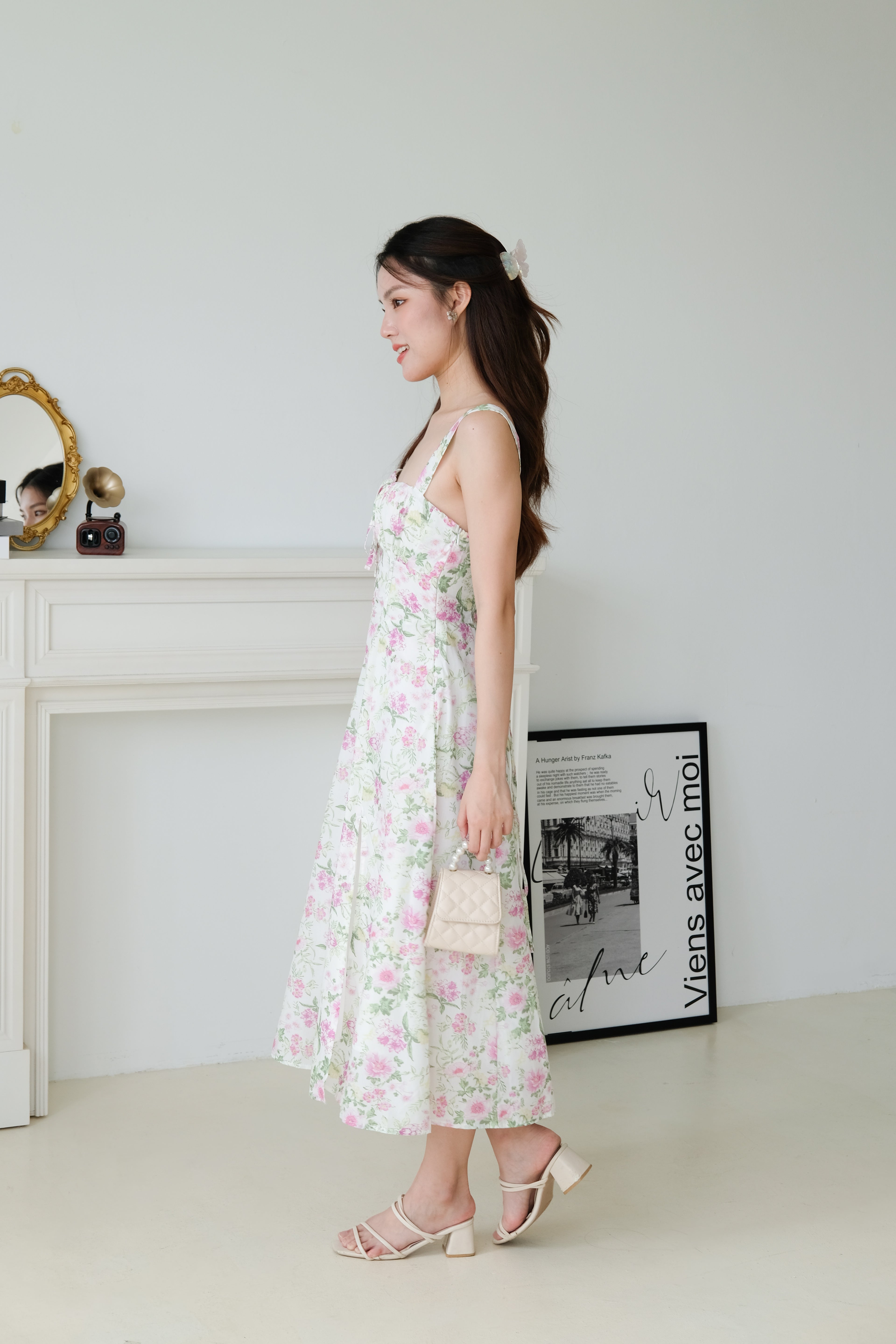 Maisy Ruched Porcelain Maxi Dress (Floral White)