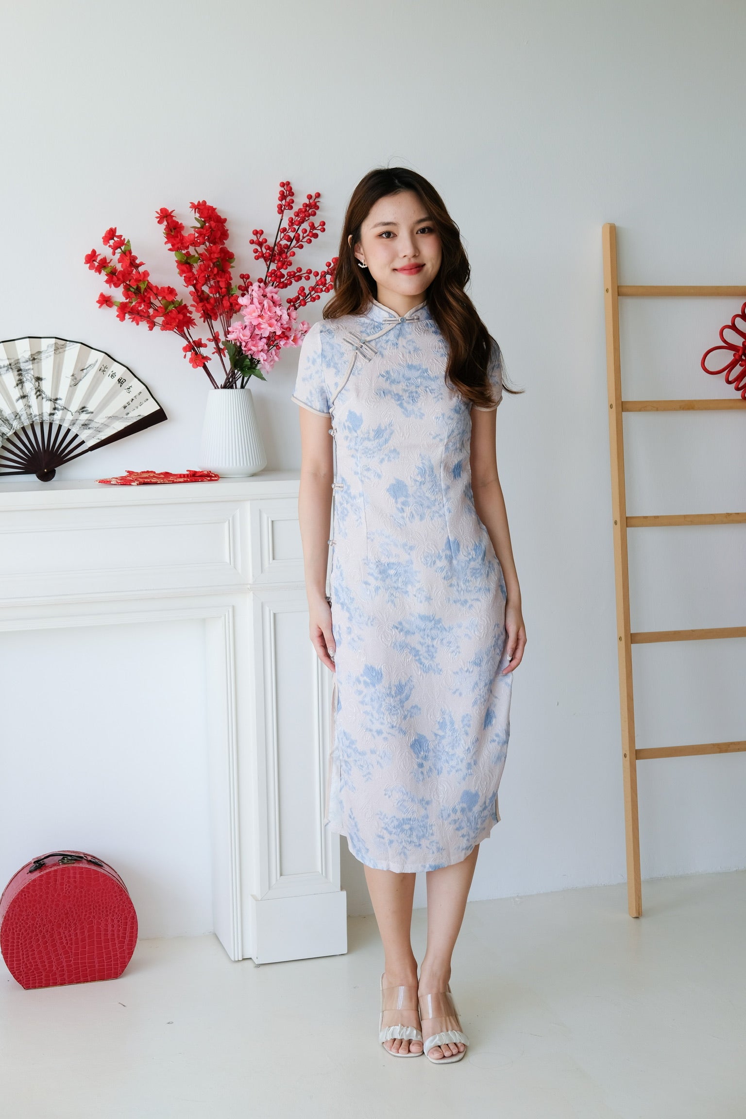 Shu Floral Cheongsam Dress (White)