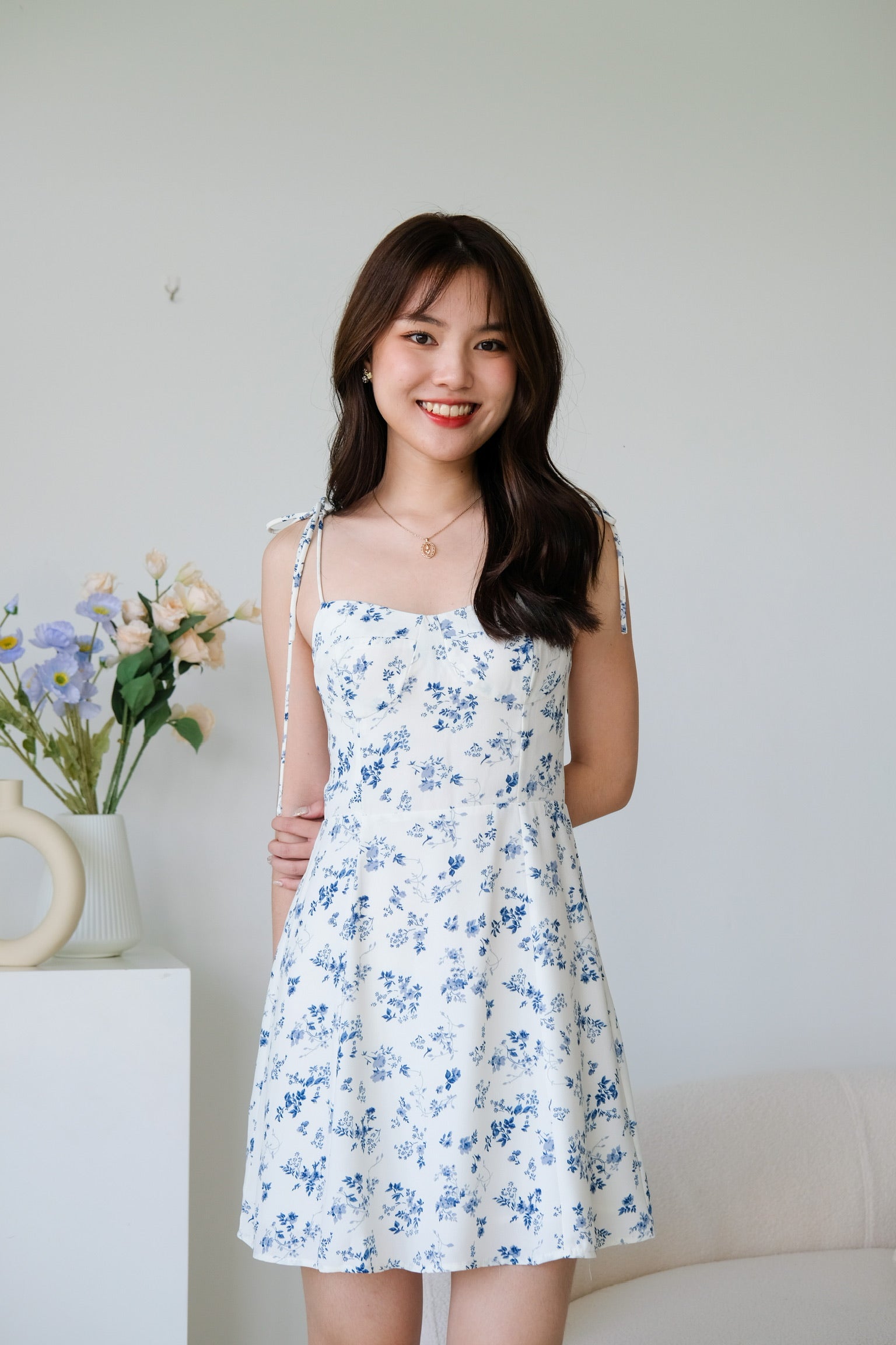 Melanie Floral Dress (Blue White)