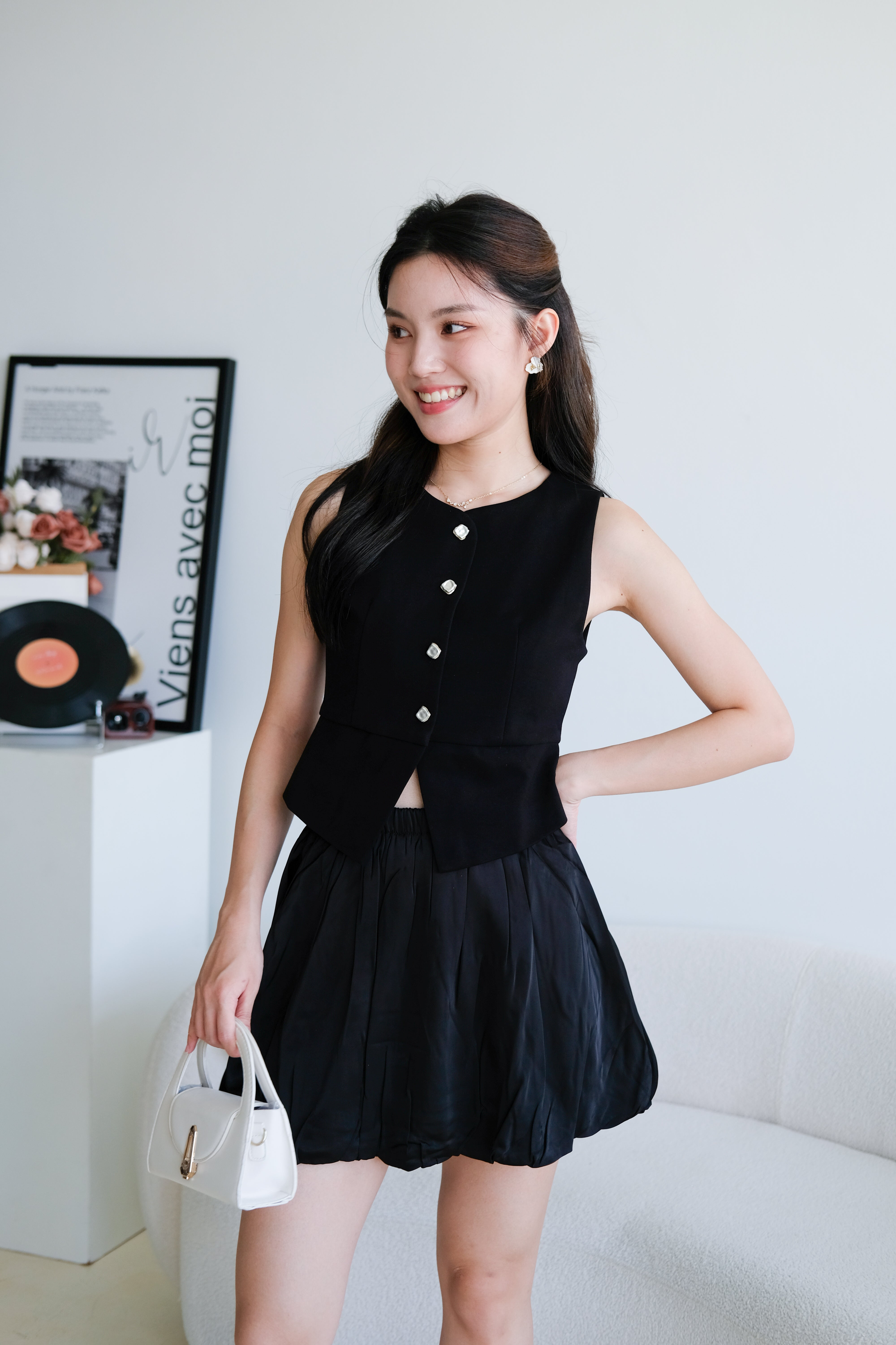 Valerie Round Neck Vest Top (Black)