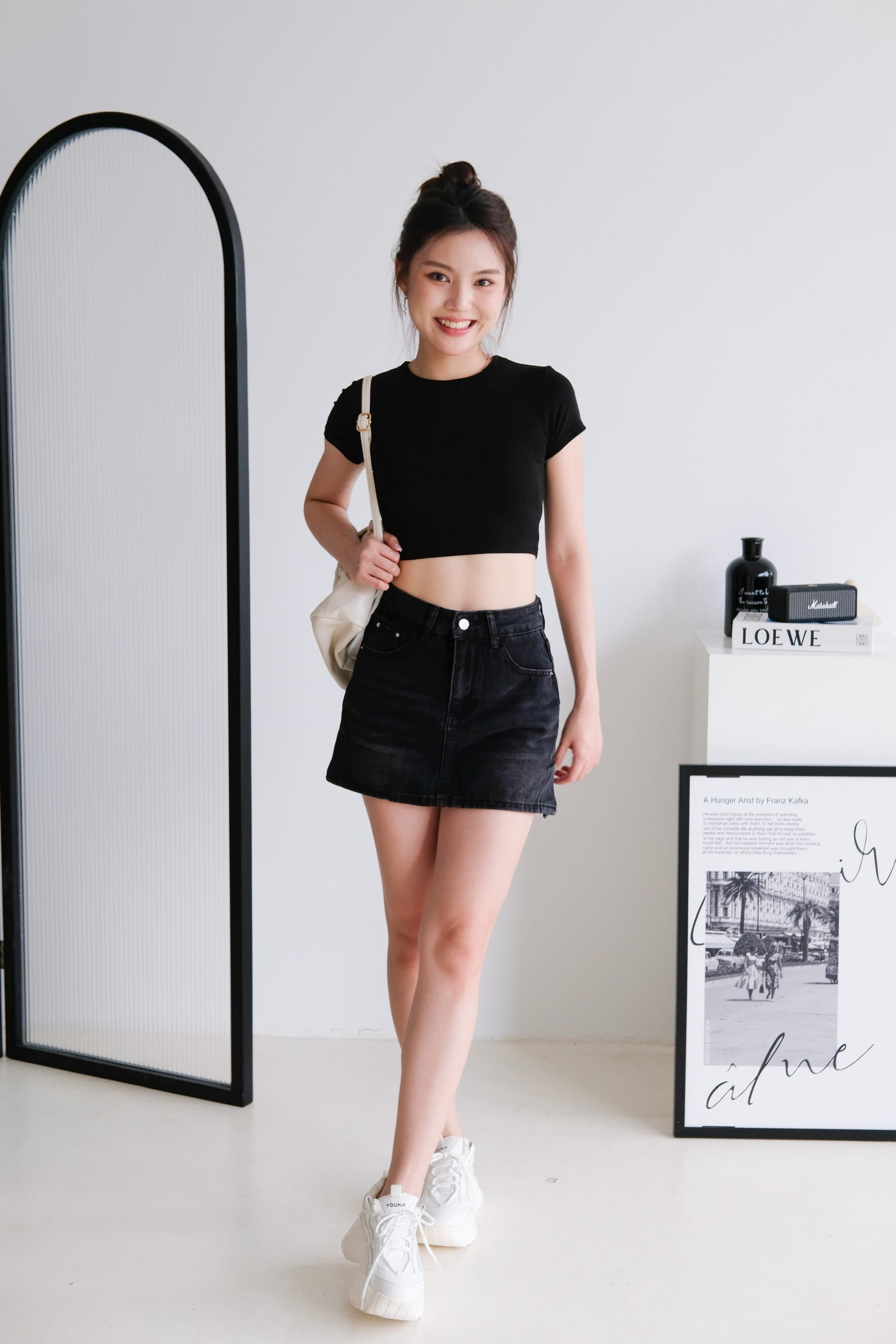 Beth Padded Crop Tee (Black)