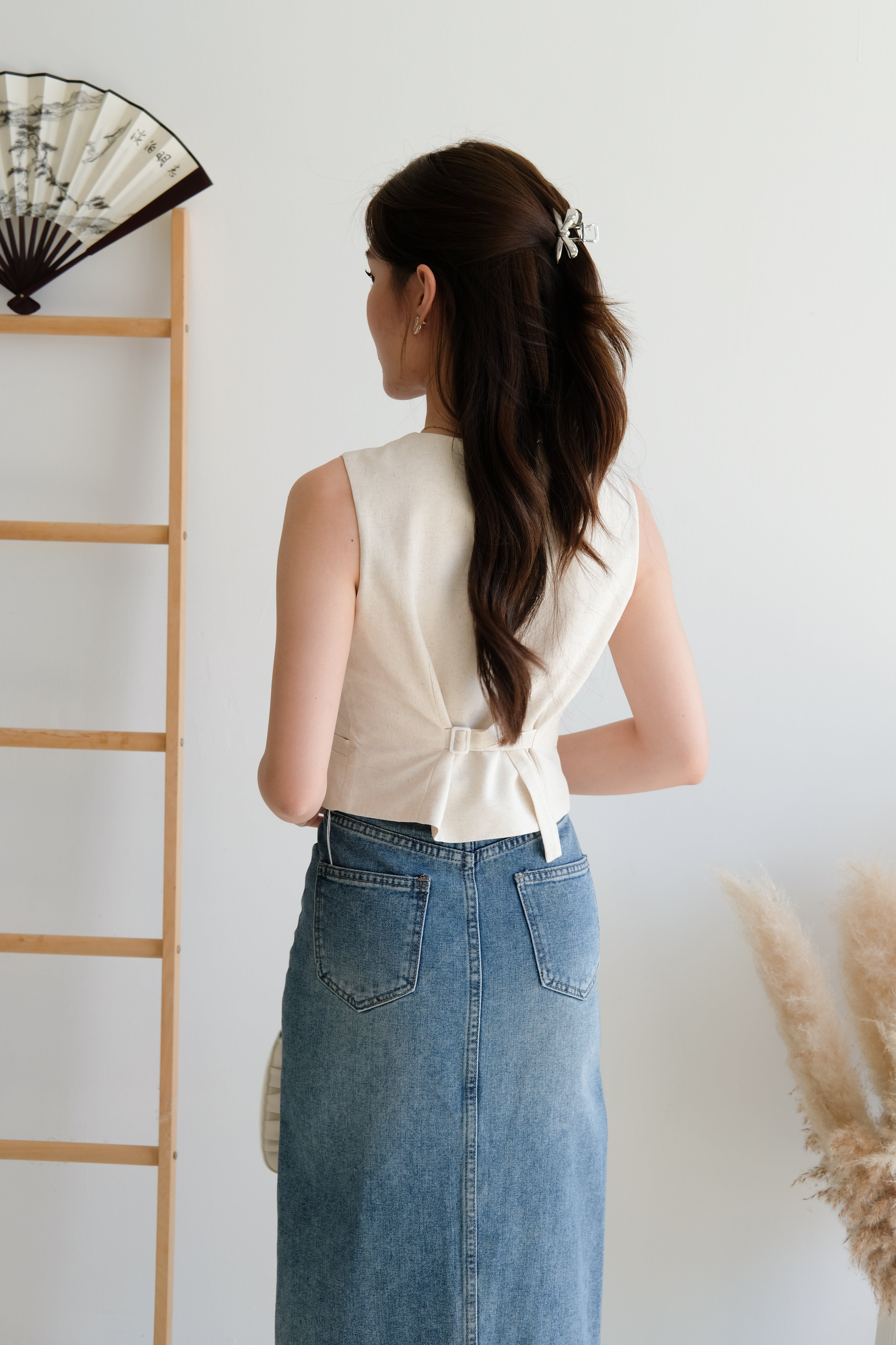 Francine Muji Linen Vest (Oat)