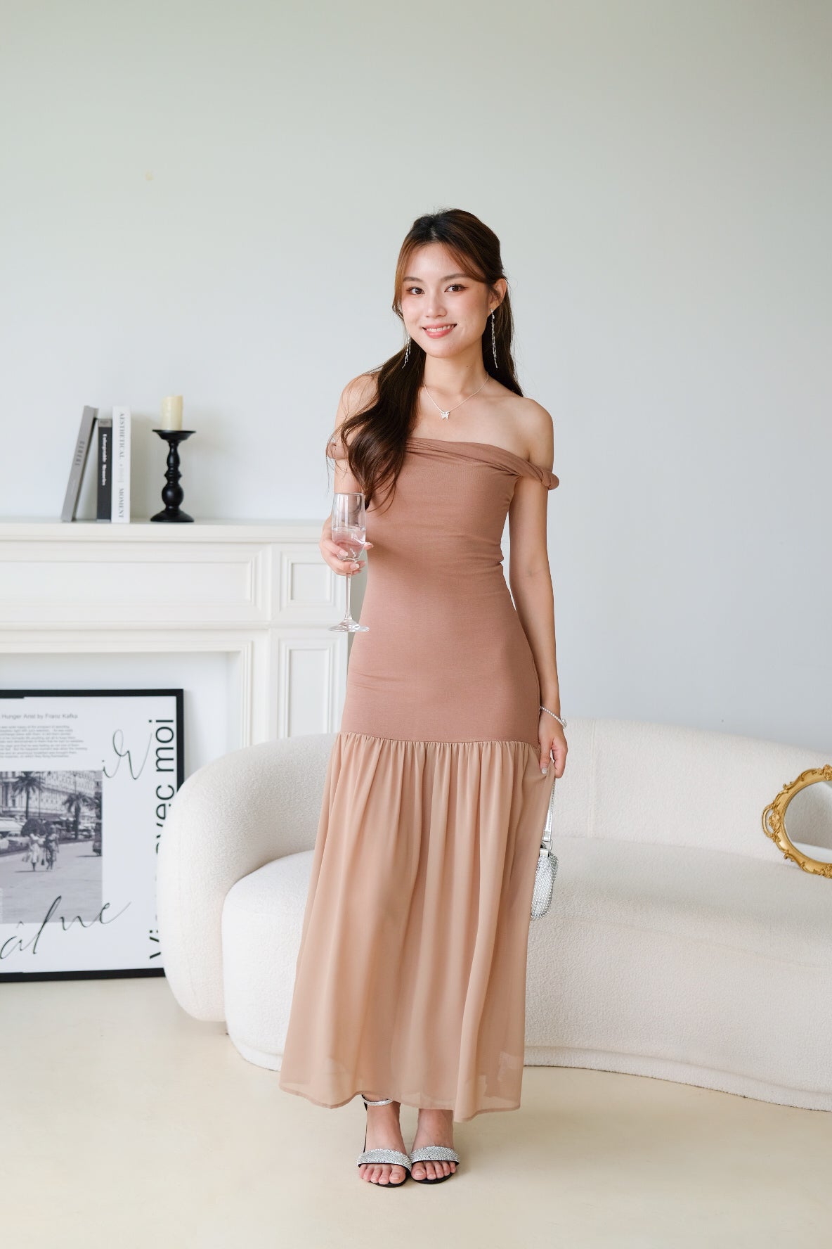 Kim Twist Off Shoulder Bodycon Maxi Dress (Mocha)