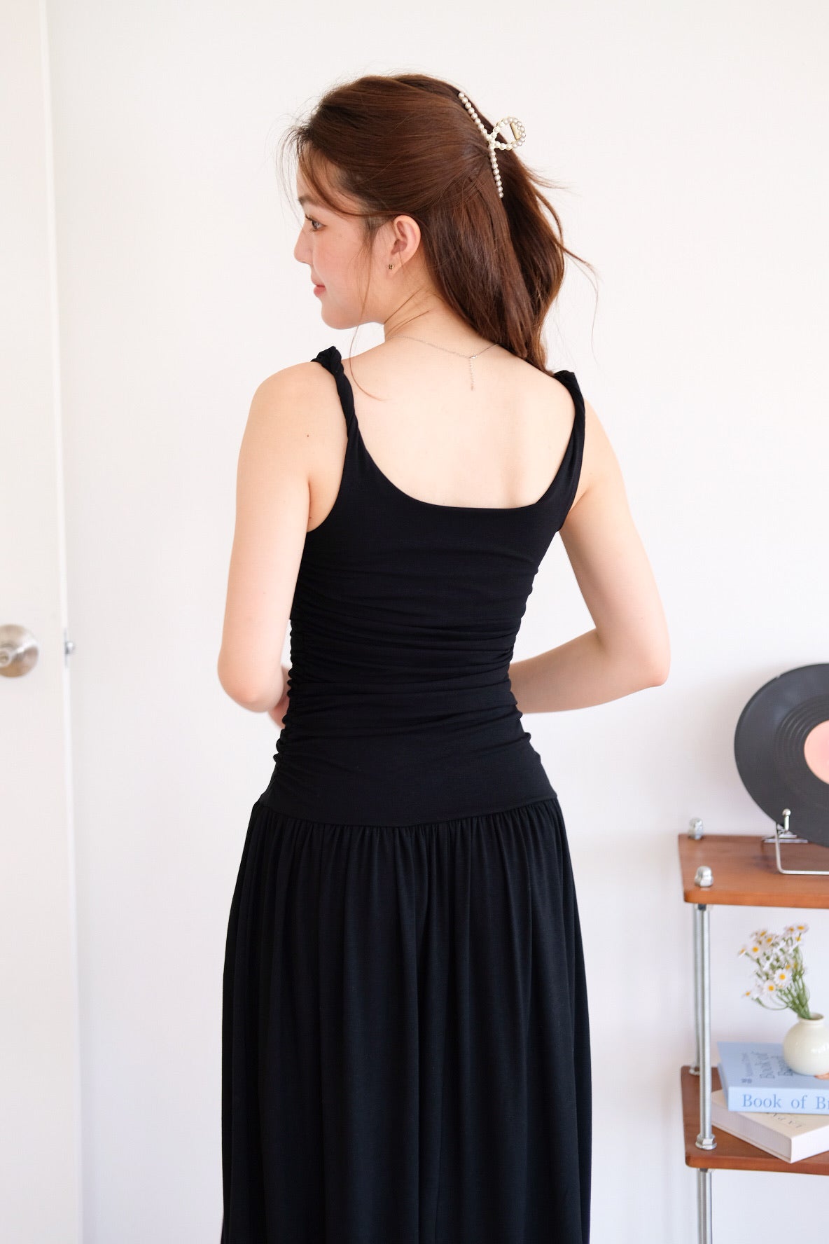 Rosalyn Scoop Ruched Maxi Dress (Black)
