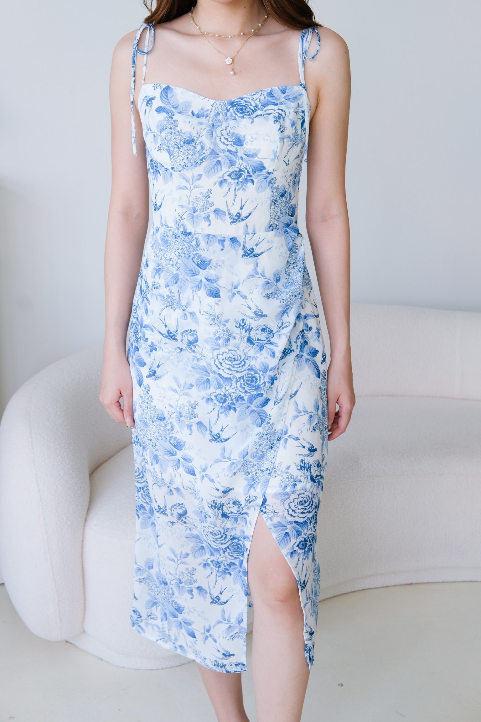 Eleanor Floral Midi Dress (Blue)