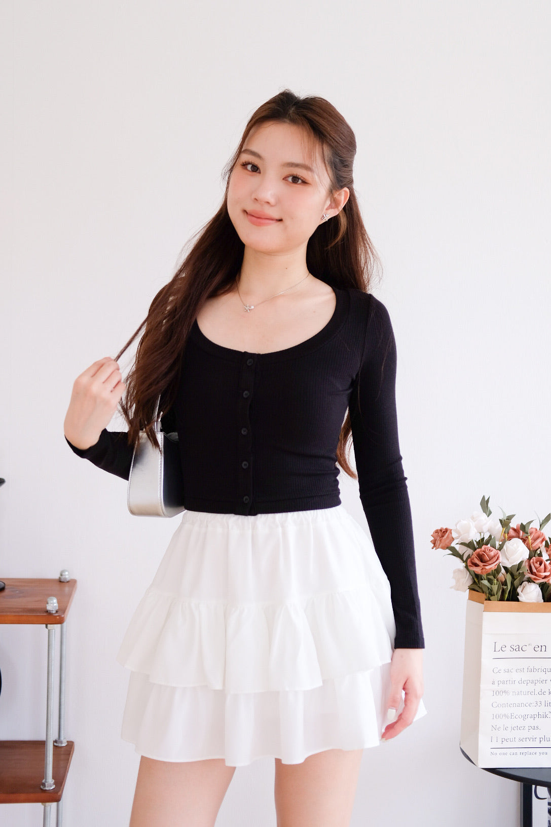Lucine Ribbed Long Sleeves Crop Top (Black)