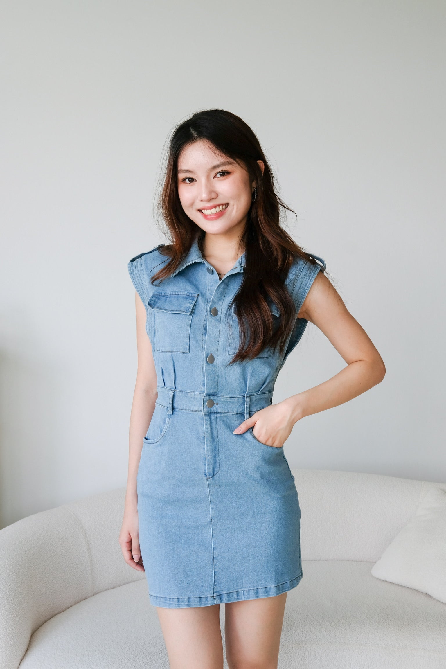 Colette Collared Denim Dress (Light Blue)