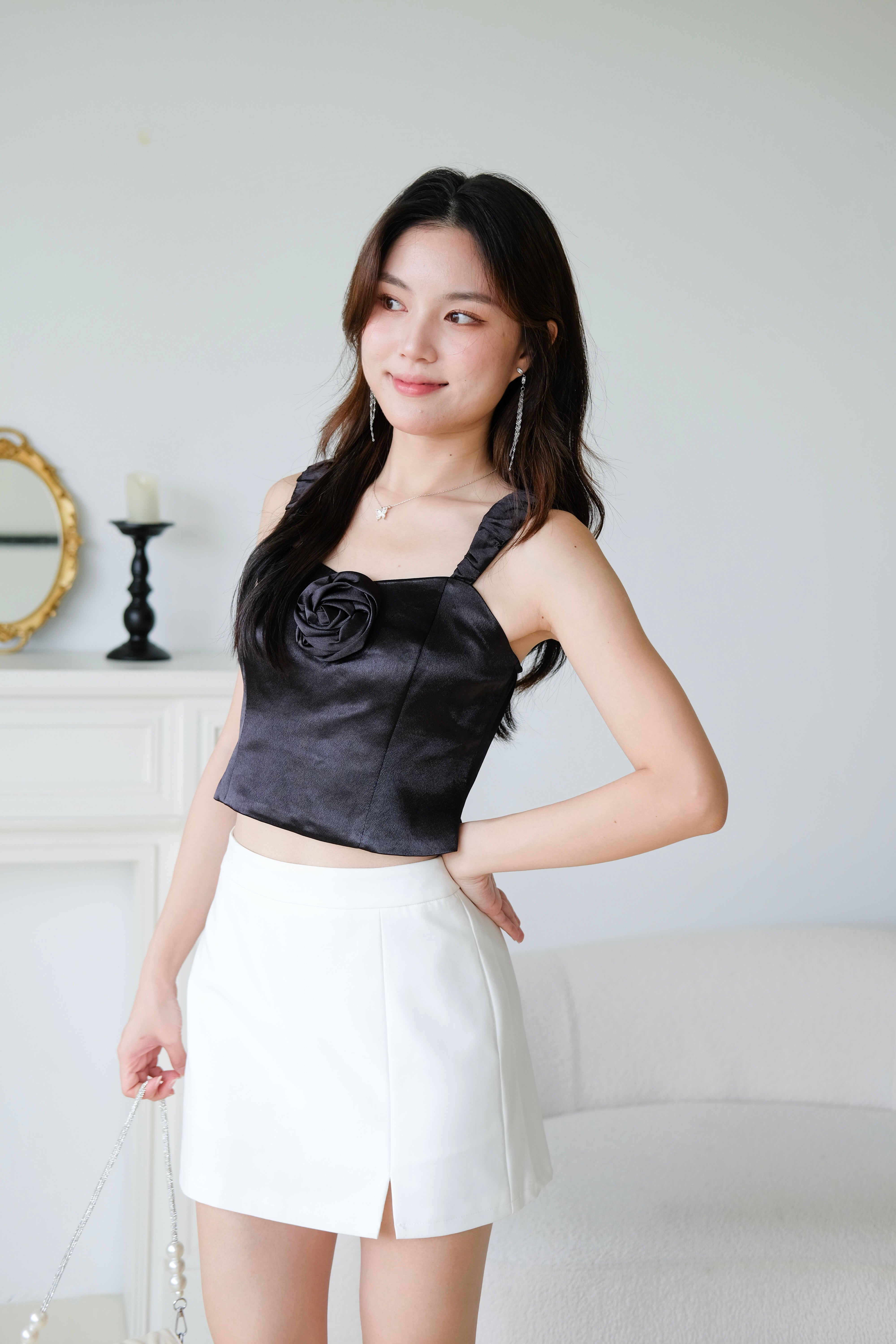 Amaris Satin Bubble Ruched Strap Crop Top (Black)