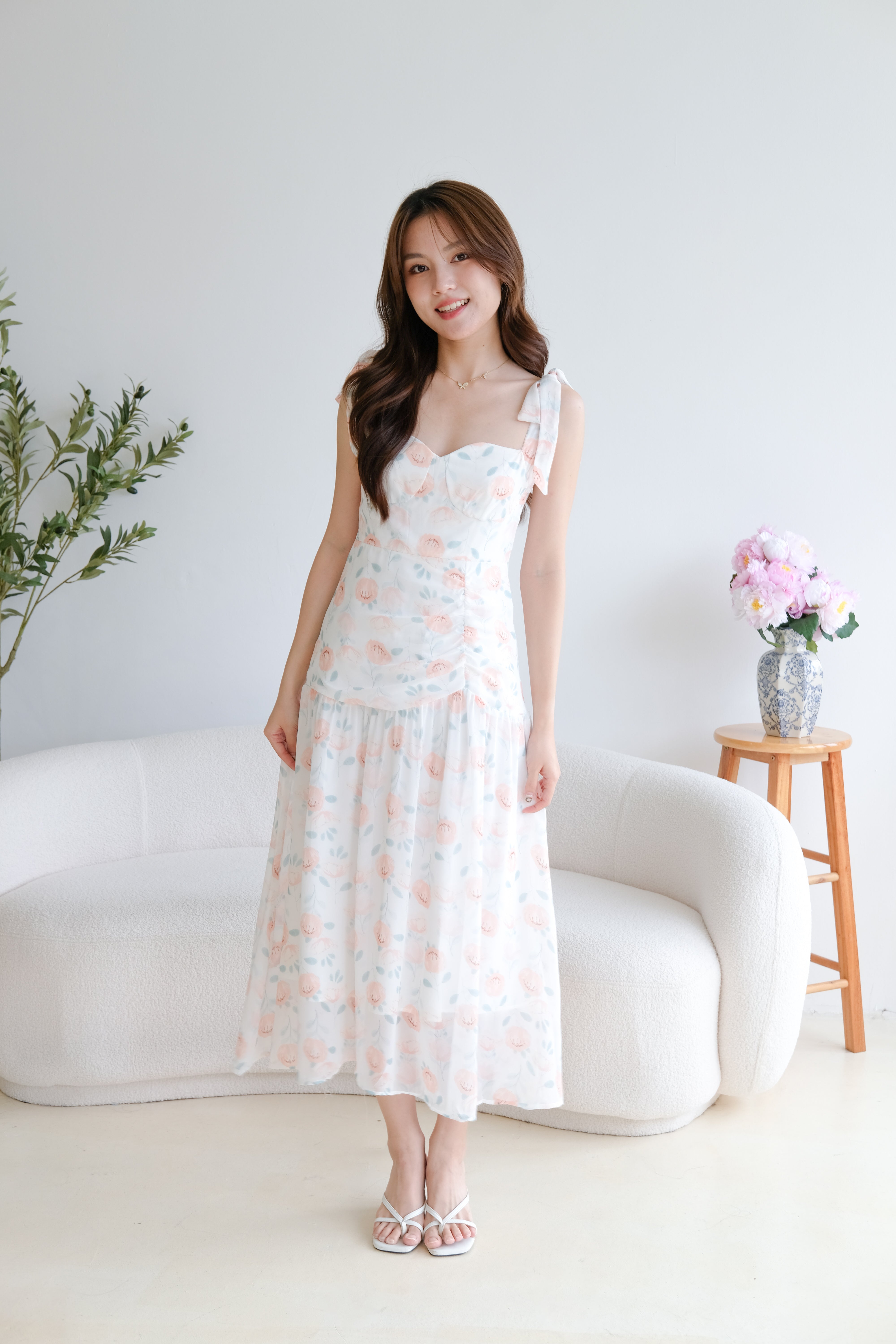 Melody Sweetheart Floral Maxi Dress (White)