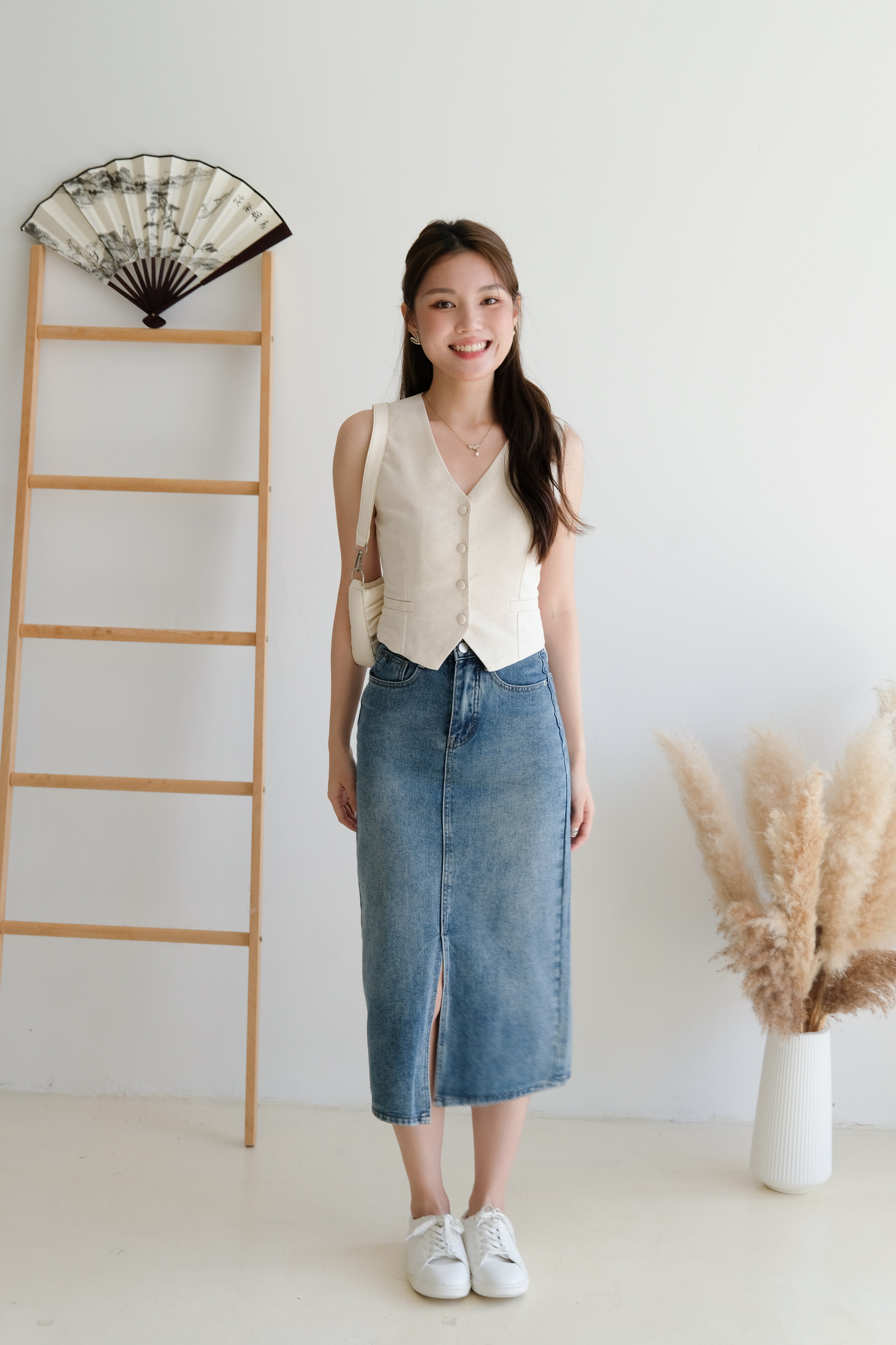 Francine Muji Linen Vest (Oat)