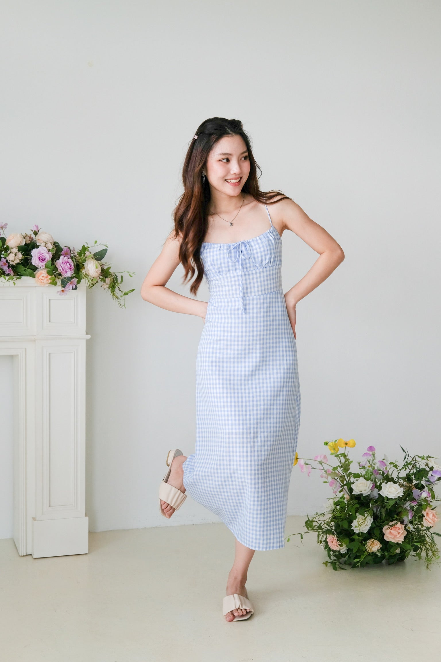 Veronnie Ruched Plaid Midi Dress (Blue)