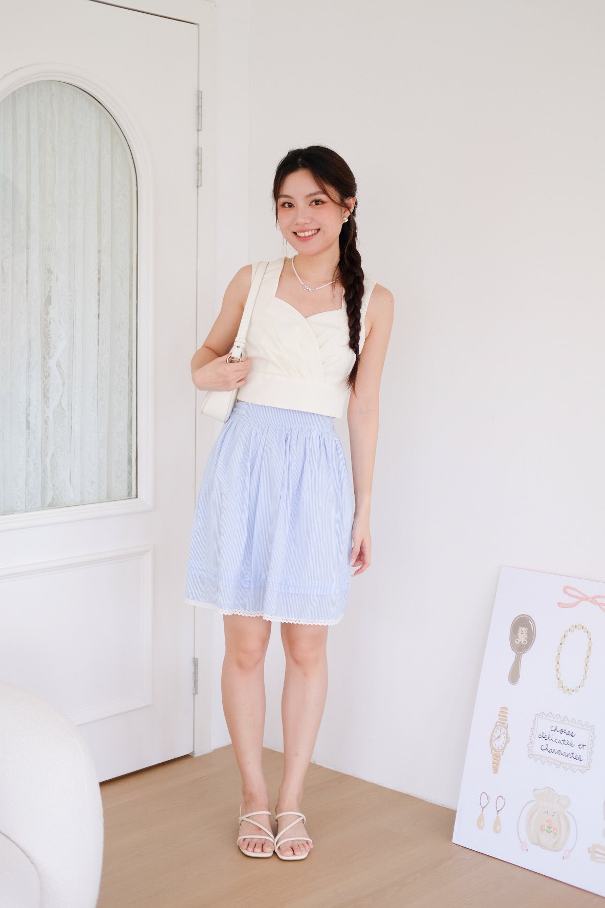 Hayley Sweetheart Crop Top (White)