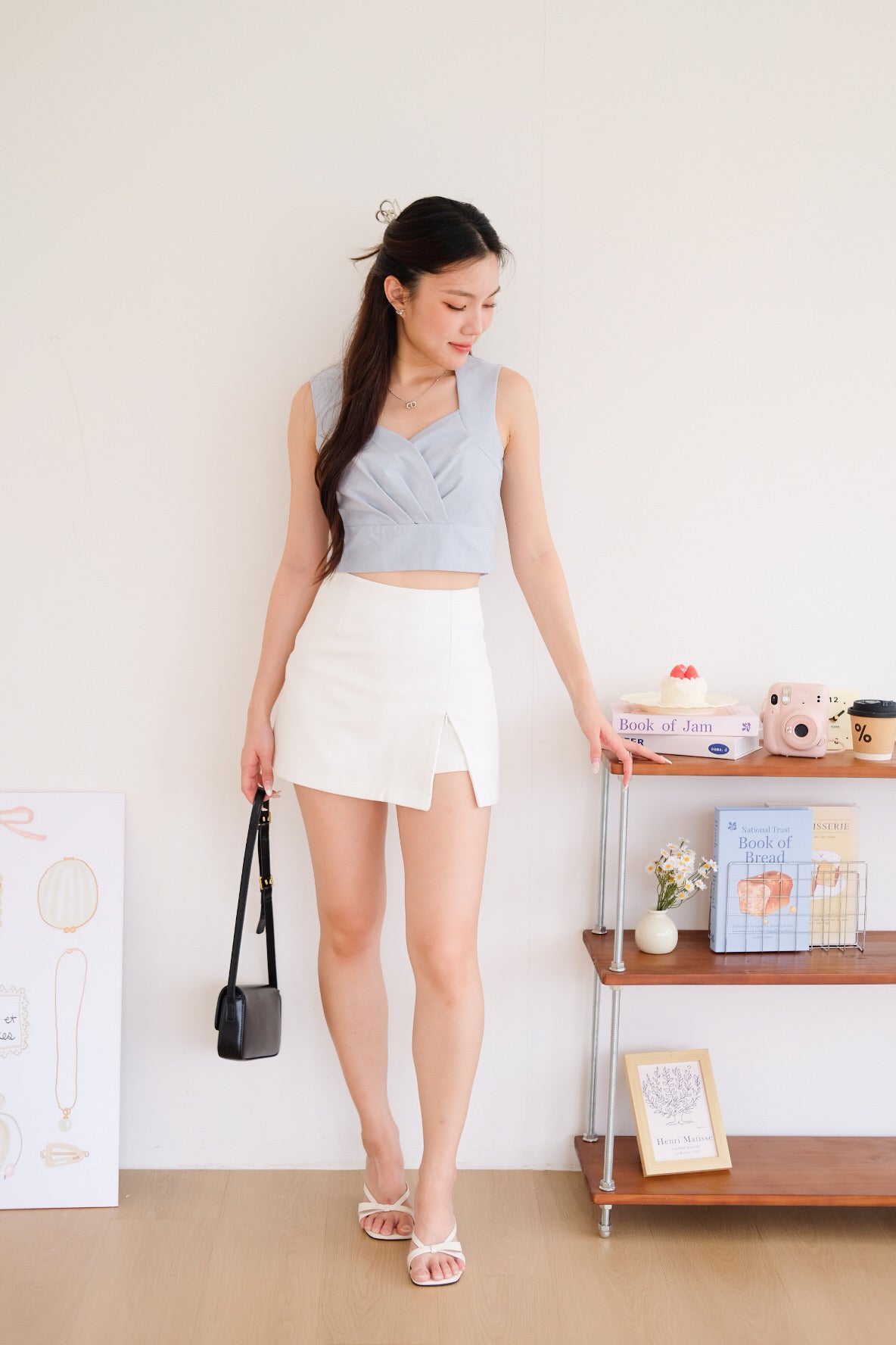 Hayley Sweetheart Crop Top (Light Blue)
