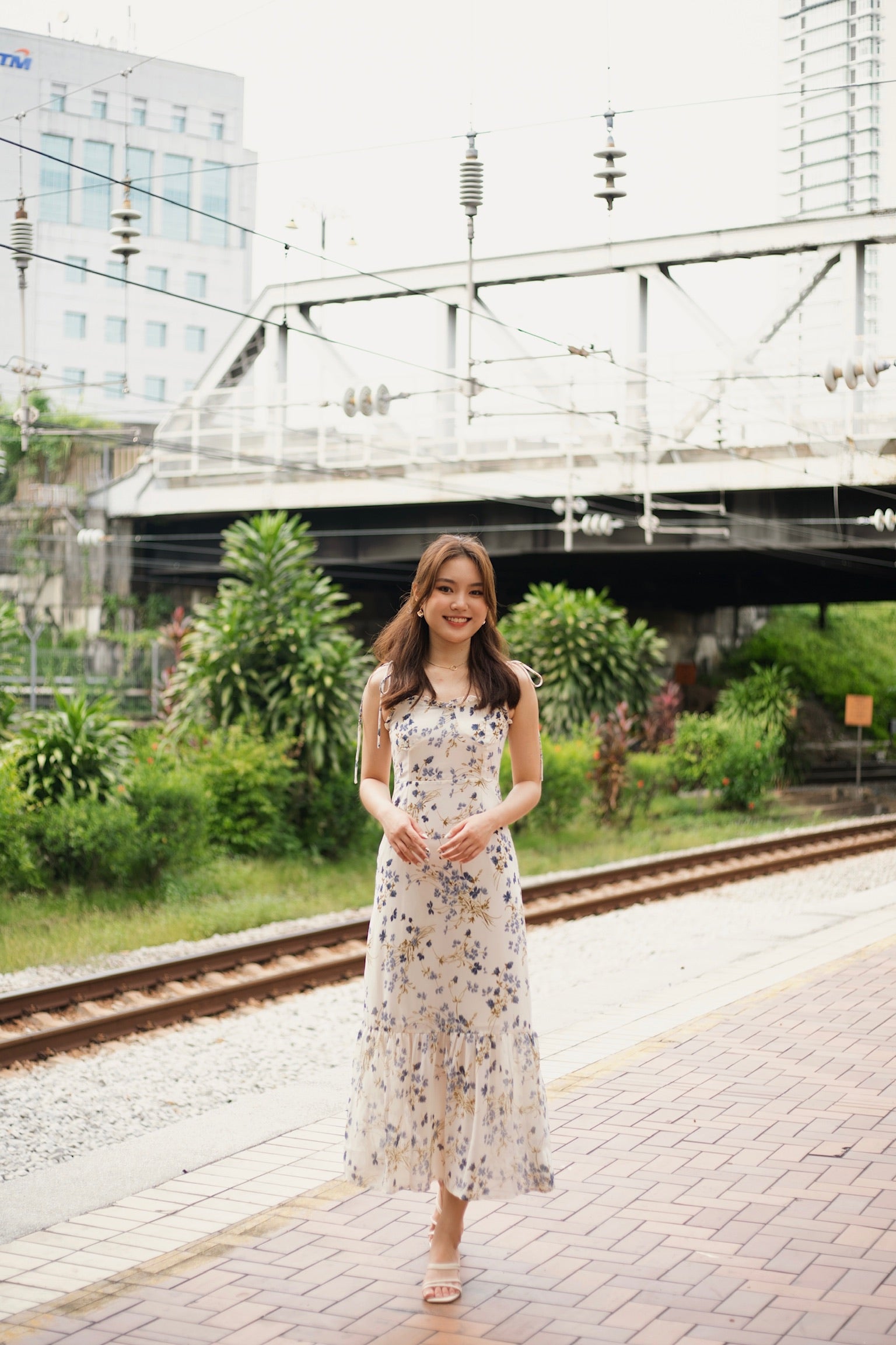 Mellow Floral Ruffle Maxi Dress (Blue)