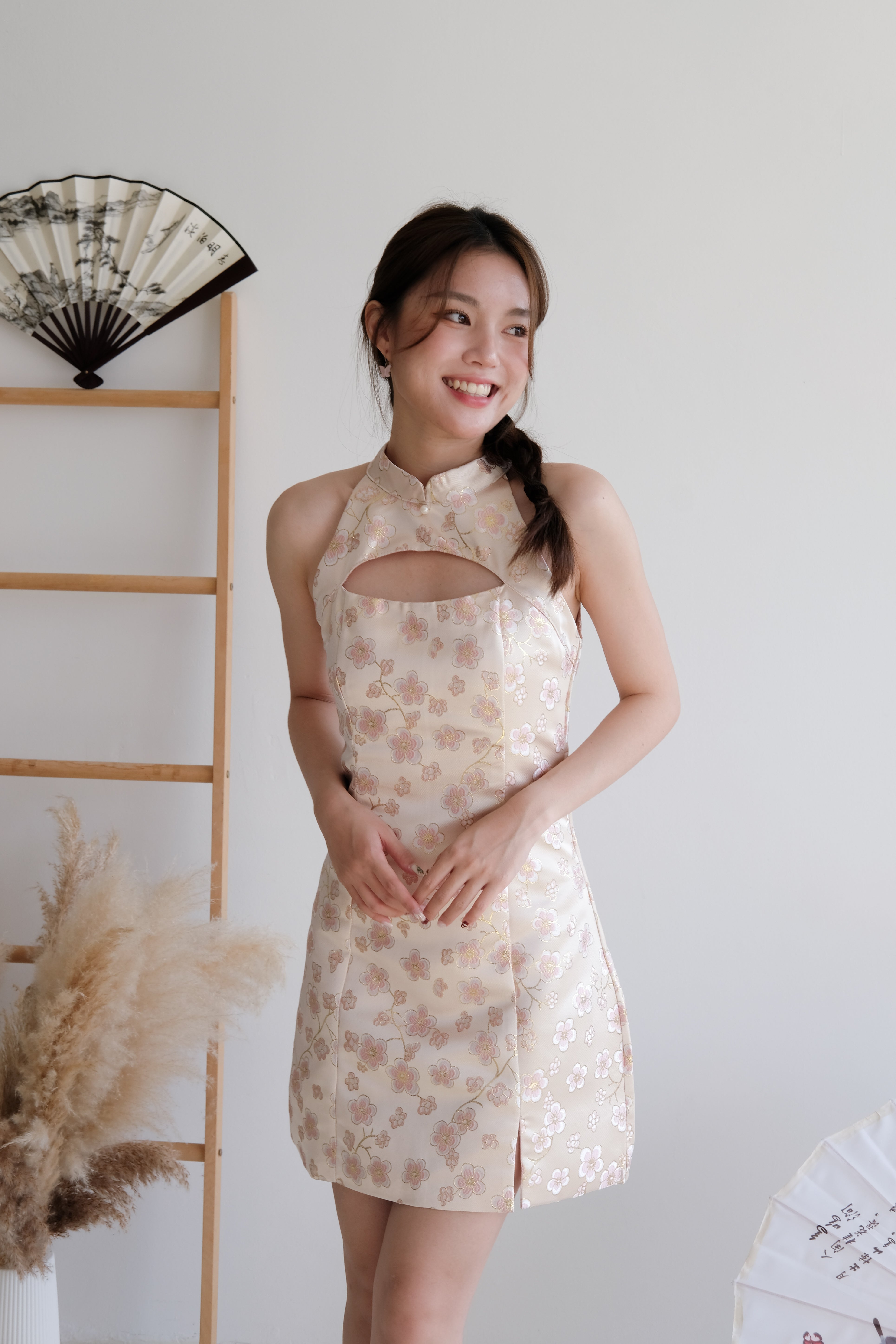 Pian Ruo Floral Halter Cheongsam (Light Pink)