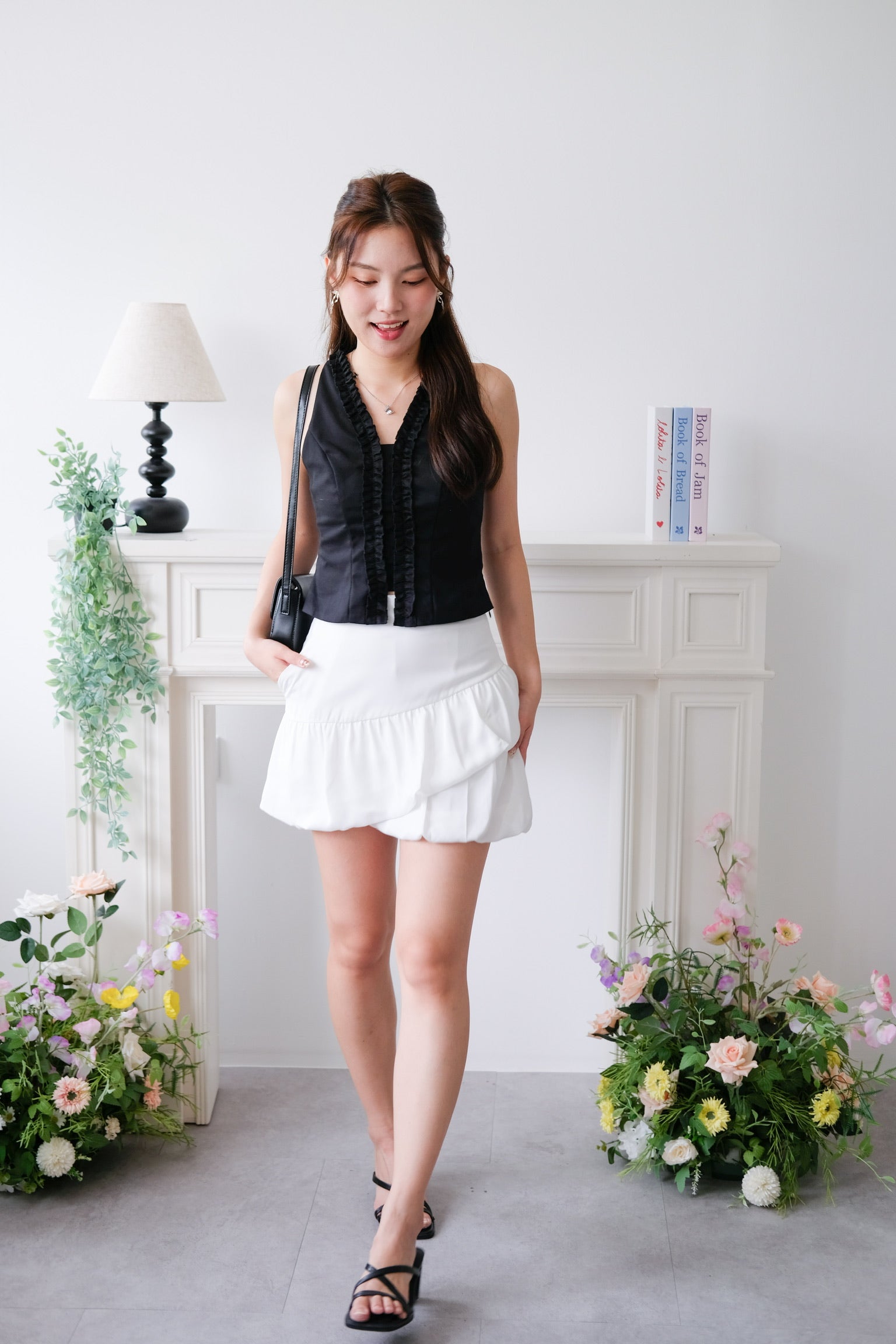 Evangeline Frills V Neck Top (Black)