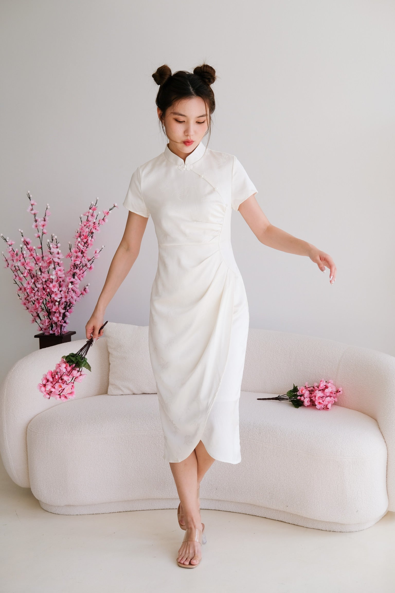 Le Yan Midi Cheongsam (Cream)