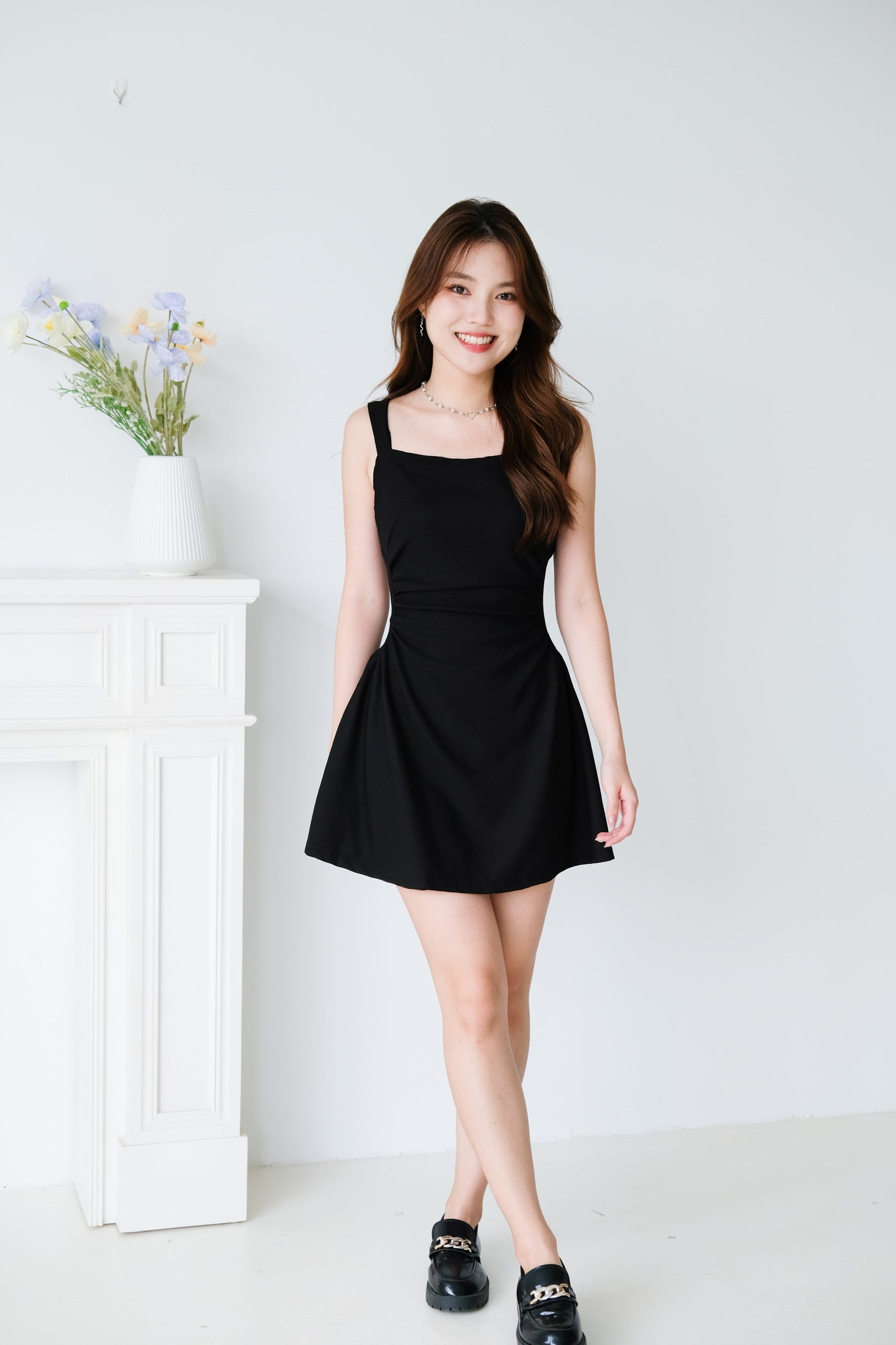 Tavia Ruched Mini Dress (Black)