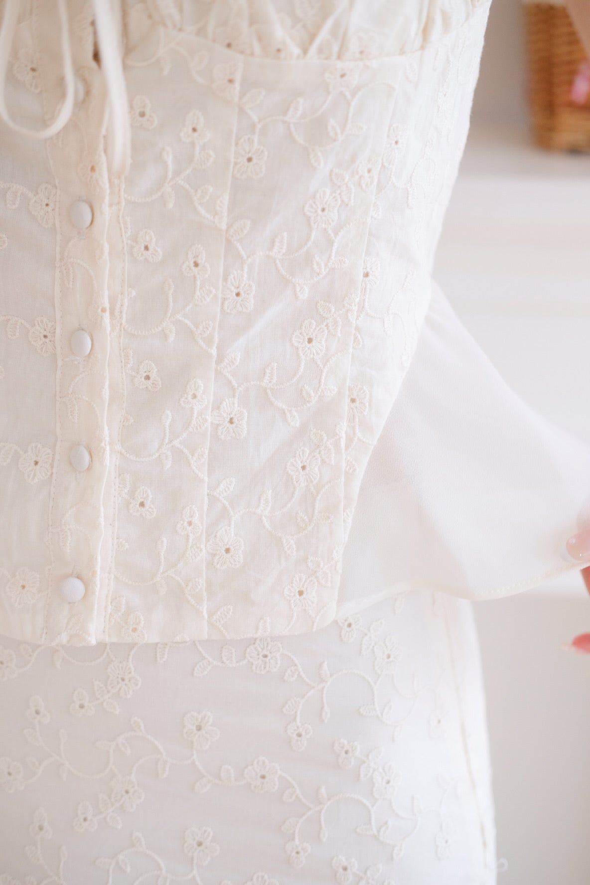 Janice Eyelet Ruched Top (Cream)