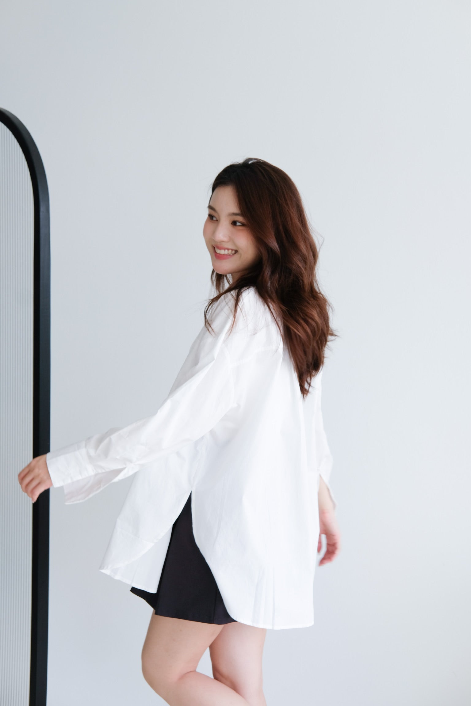 Rileen Boyfriend Oversized Shirt (White)